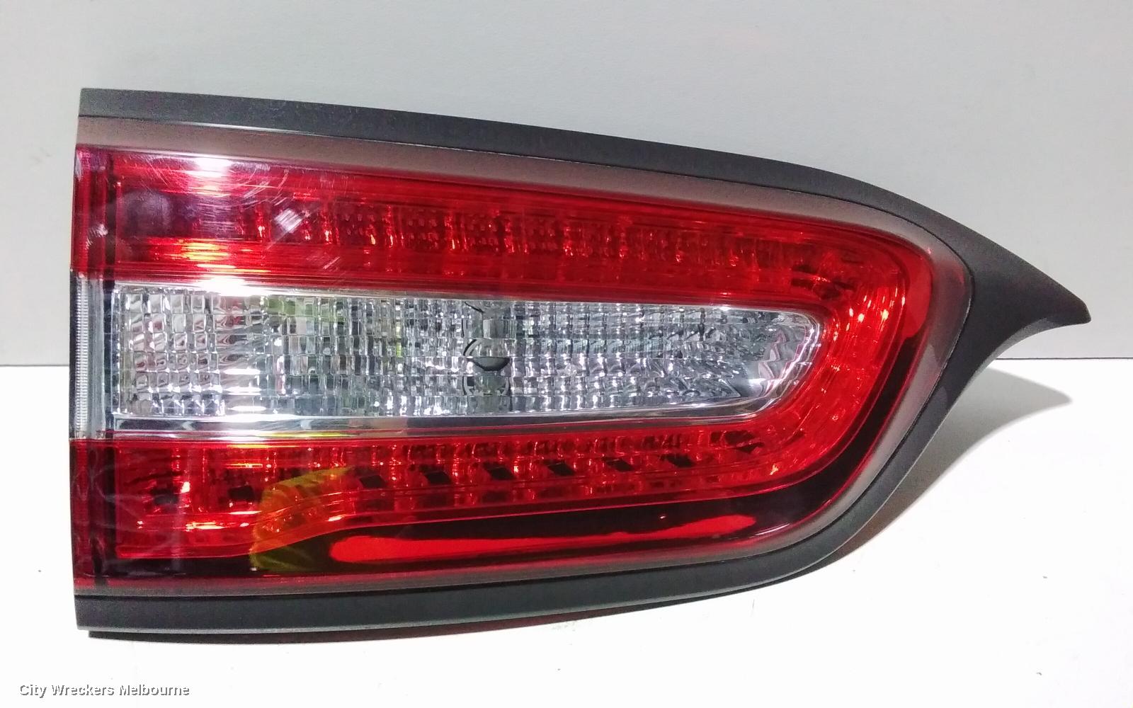 JEEP CHEROKEE REAR GARNISH, TAILGATE LAMP (LH SIDE), KL, 02/2014 - 03/2018 - Image 2