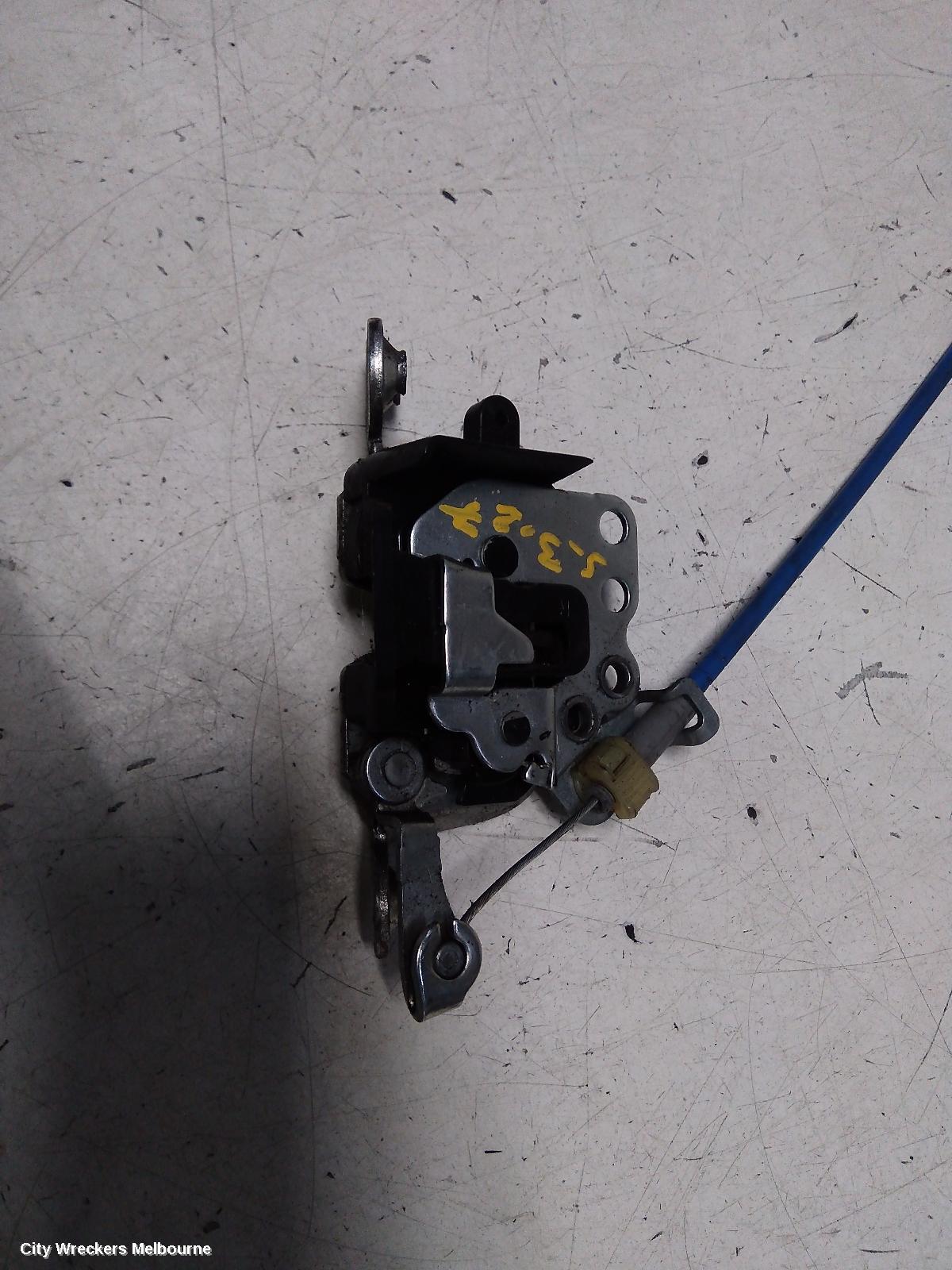 TOYOTA HIACE DOOR/BOOT/GATE LOCK, RIGHT REAR DOOR LOCK, TRH/KDH, 01/2005 - 04/2019 - Image 3