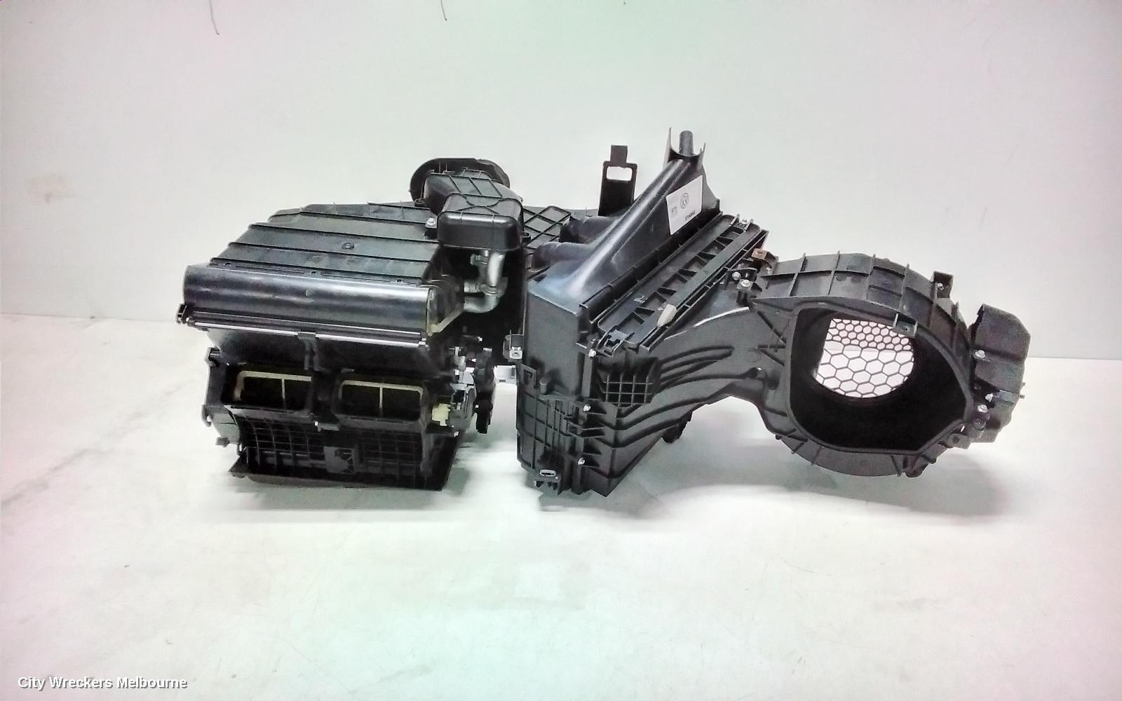 VOLKSWAGEN TRANSPORTER HEATER CORE/BOX, T6, 07/2015 - 08/2024 - Image 1