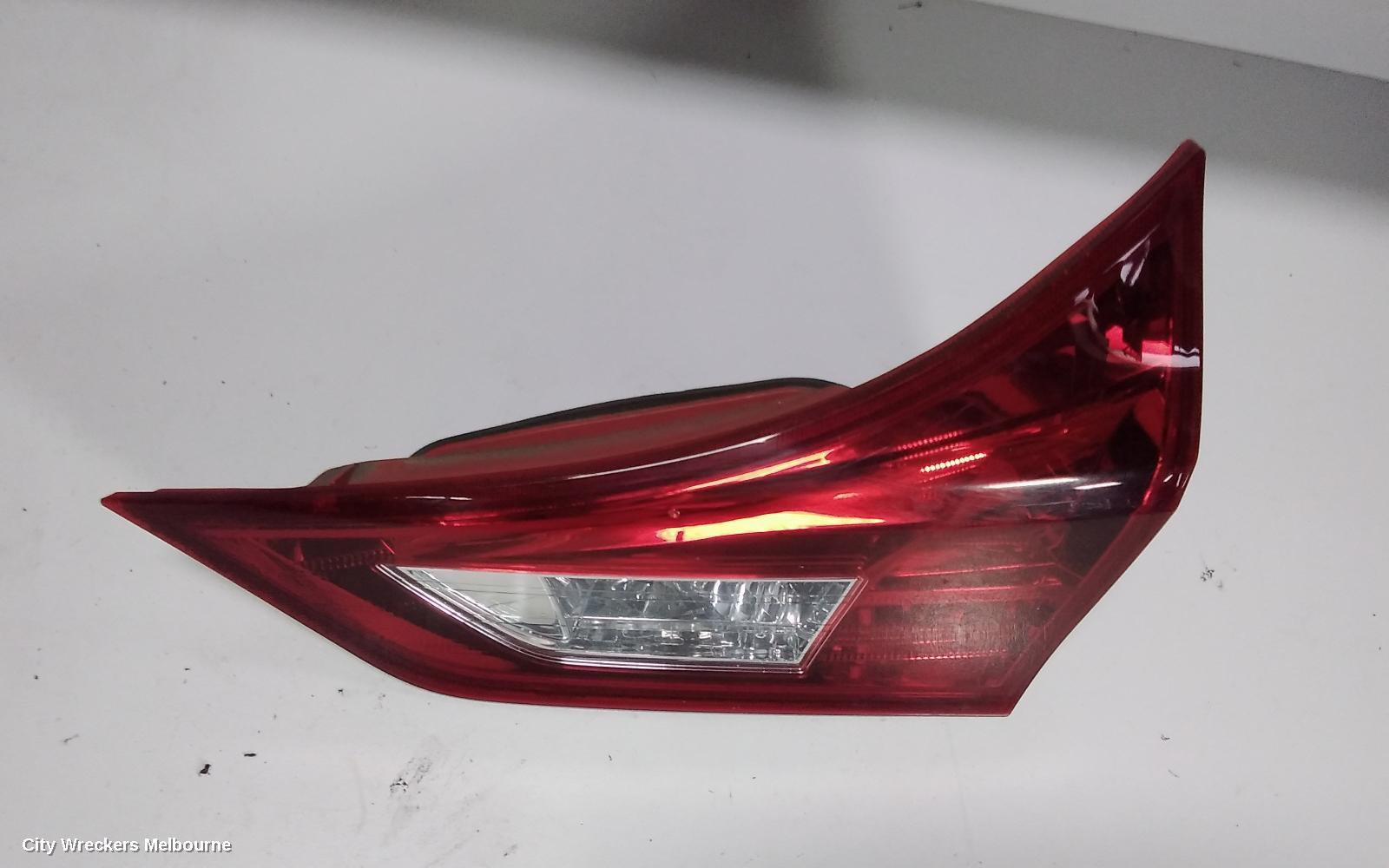 TOYOTA COROLLA REAR GARNISH, TAILGATE LAMP (RH SIDE), ZRE182R, HATCH, 10/2012 - 03/2015 - Image 3