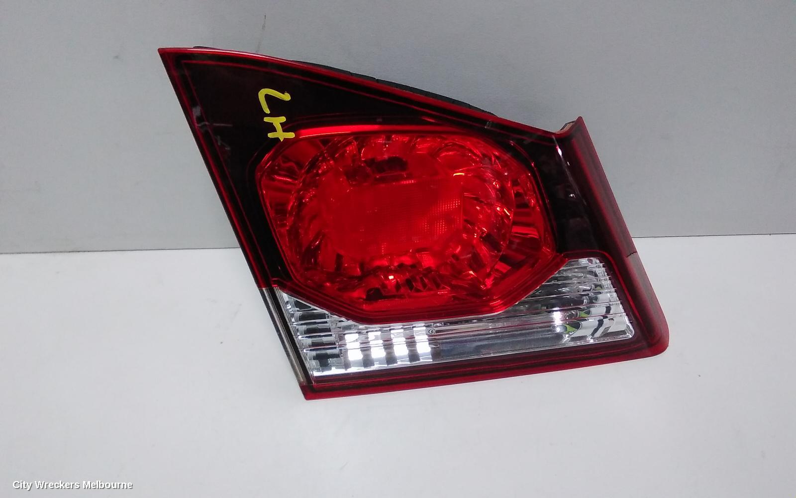 HONDA CIVIC REAR GARNISH, BOOTLID LAMP (LH SIDE), 8TH GEN, 02/2006 - 12/2008 - Image 2