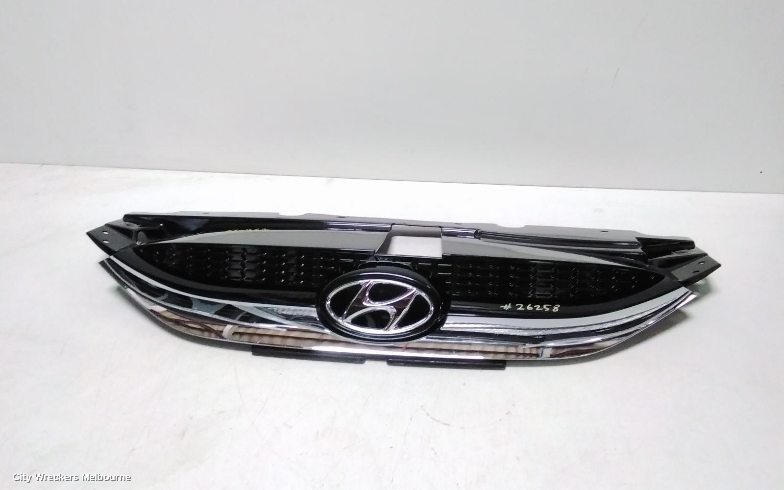 HYUNDAI IX35 GRILLE, RADIATOR GRILLE, LM SERIES, ACTIVE, 11/2009 - 01/2016 - Image 3