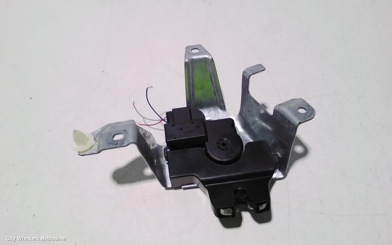 TOYOTA KLUGER DOOR/BOOT/GATE LOCK, TAILGATE LOCK, NON POWER TAILGATE TYPE, GSU50/GSU55, 12/2013 - 02/2021 - Image 2