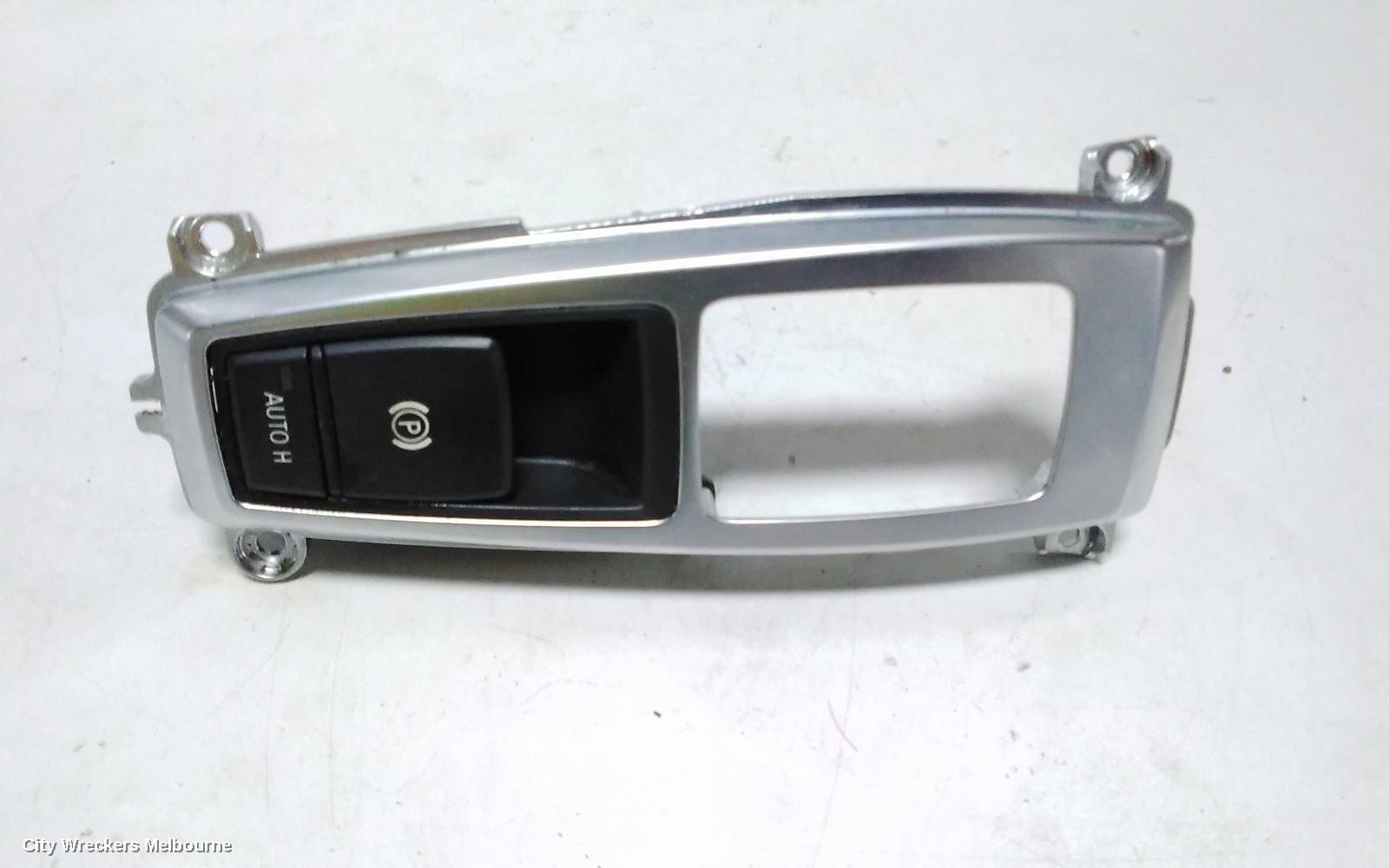 BMW X5, E70, 12/2006 - 08/2013, HAND BREAK SWITCH: 67102 - Image 2
