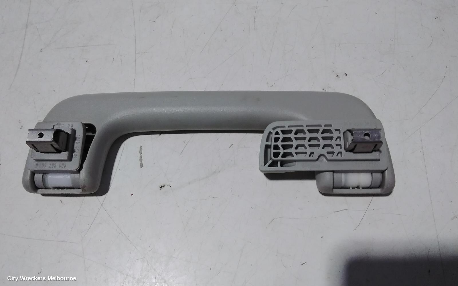 AUDI Q7 GRAB HANDLE, 4M, 07/2015 ONWARDS - Image 2