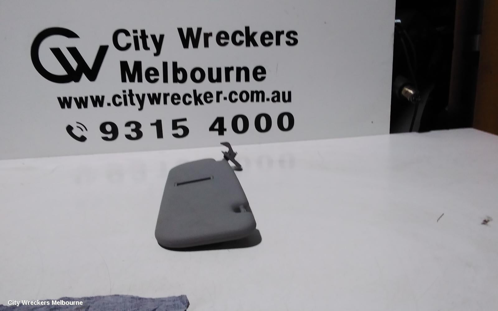 HYUNDAI VELOSTER SUNVISOR, FS, RH SIDE, GREY, W/ MIRROR & LAMP TYPE, 12/2011 - 02/2018 - Image 2