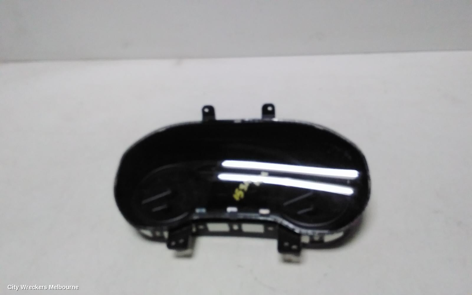 LDV DELIVER 9 INSTRUMENT CLUSTER, DISPLAY CLUSTER, AUTO T/M, 07/2020 ONWARDS - Image 1