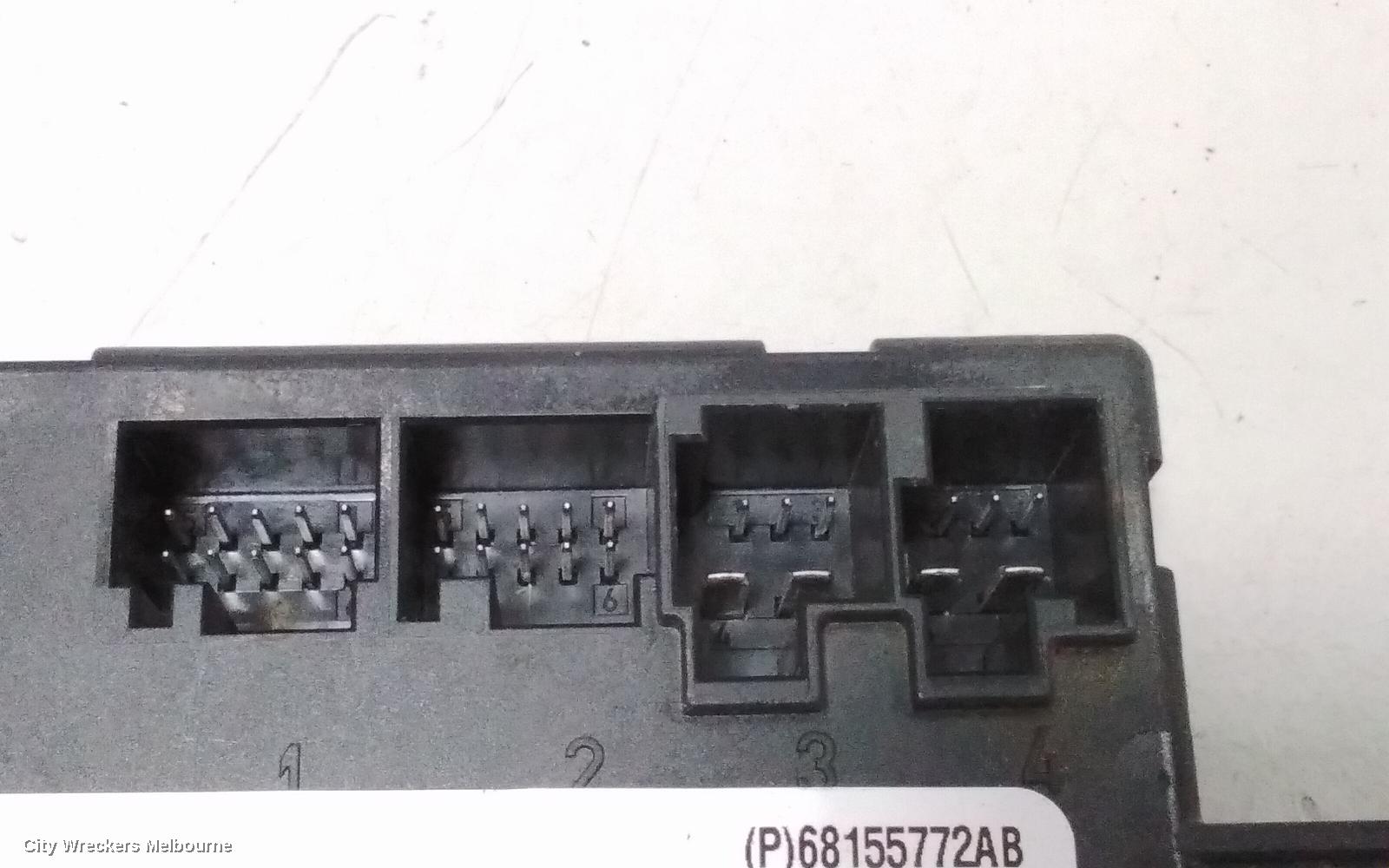 CHRYSLER 300C, LX2, 12/2011 - 12/2021, 2841585501300  DOOR MODULE: 78154 - Image 3