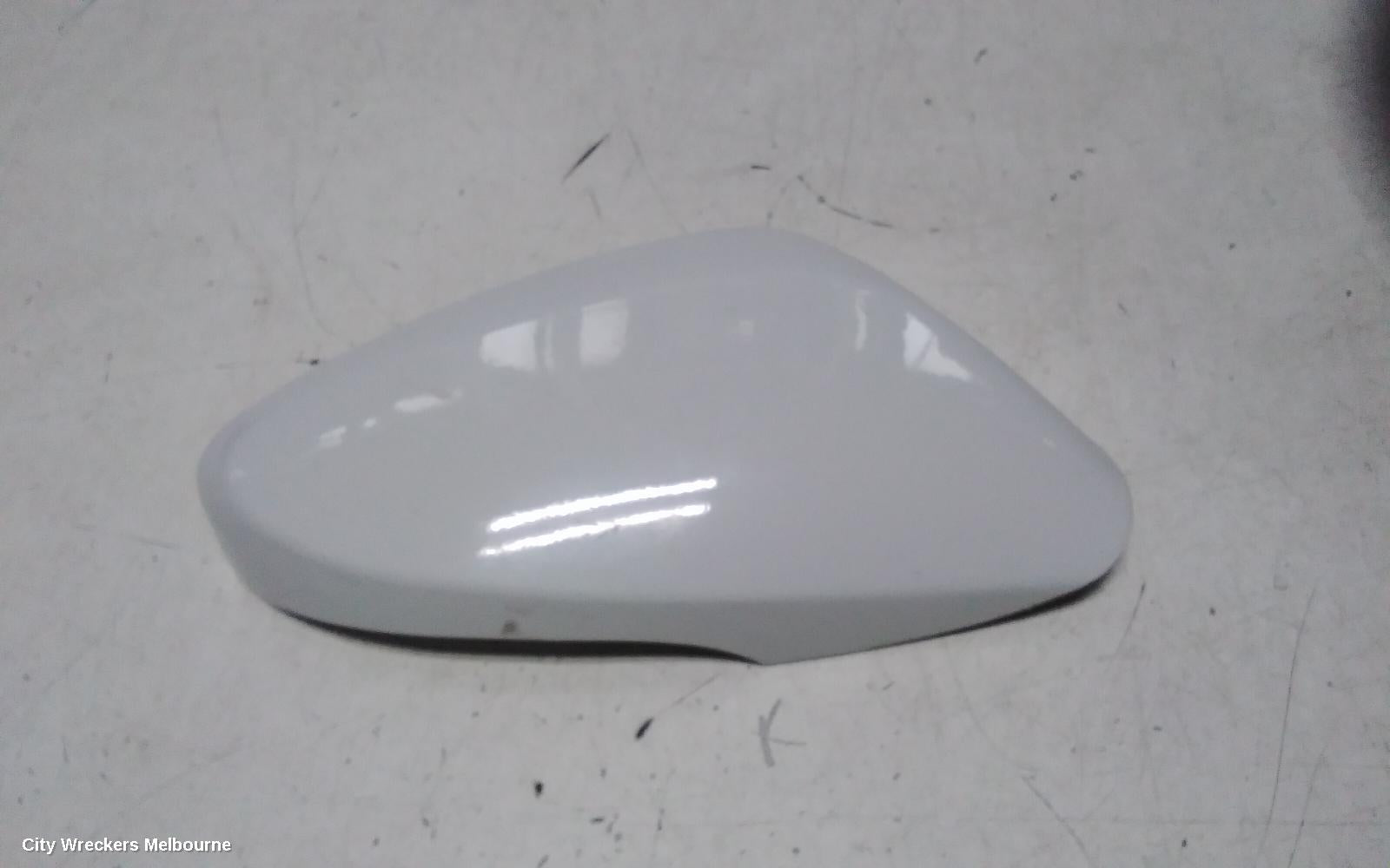 HYUNDAI ACCENT RIGHT DOOR MIRROR, RB, W/ ELECT ADJ, MANUAL FOLD, HEATED, INDICATOR TYPE, 05/2011 - 12/2019 - Image 1