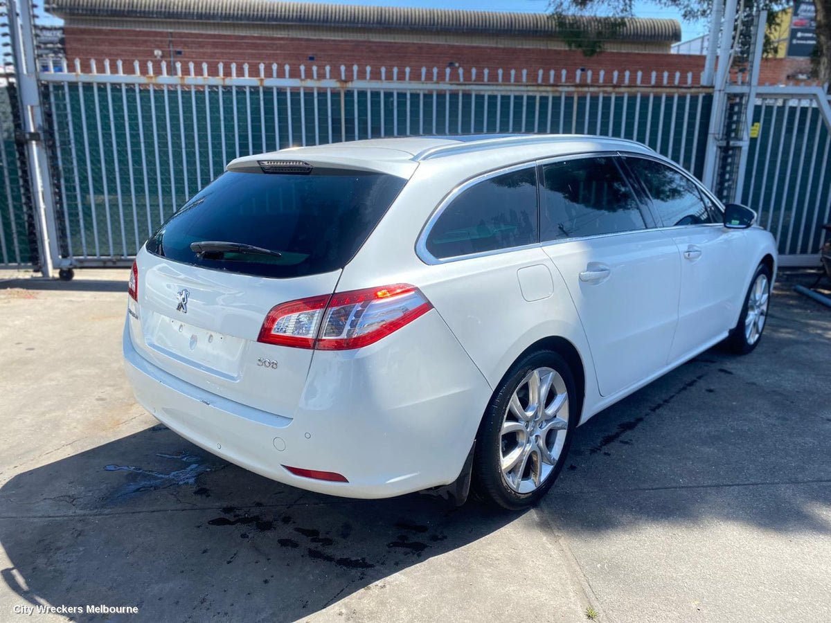 PEUGEOT 508 LEFT GUARD, W2, 07/2011 - 03/2015 - Image 3