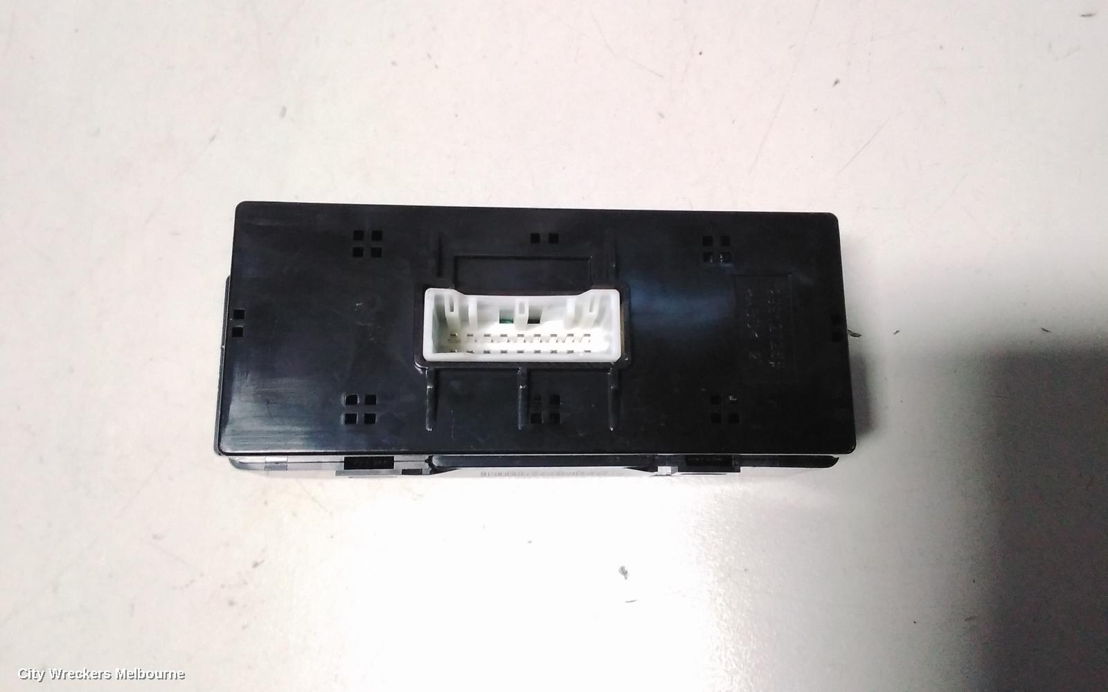 HYUNDAI GENESIS PWR DR WIND SWITCH, LH FRONT/LH REAR/RH REAR, DH, 11/2014 - 01/2018 - Image 3