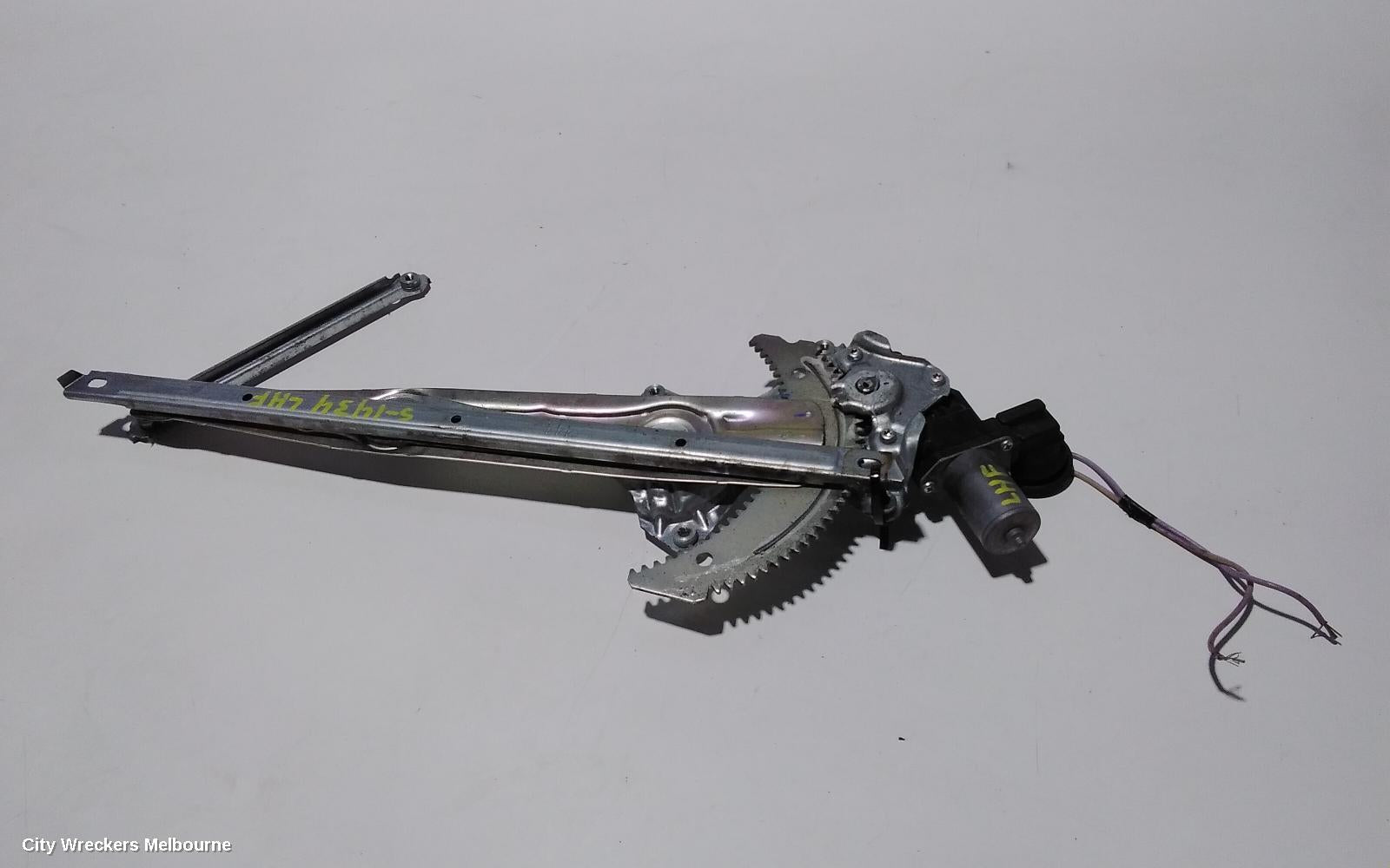 TOYOTA HILUX LEFT FRONT WINDOW REG/MOTOR, DOOR REG ASSY (REG AND MOTOR), NON SR5, 09/2015 ONWARDS - Image 3