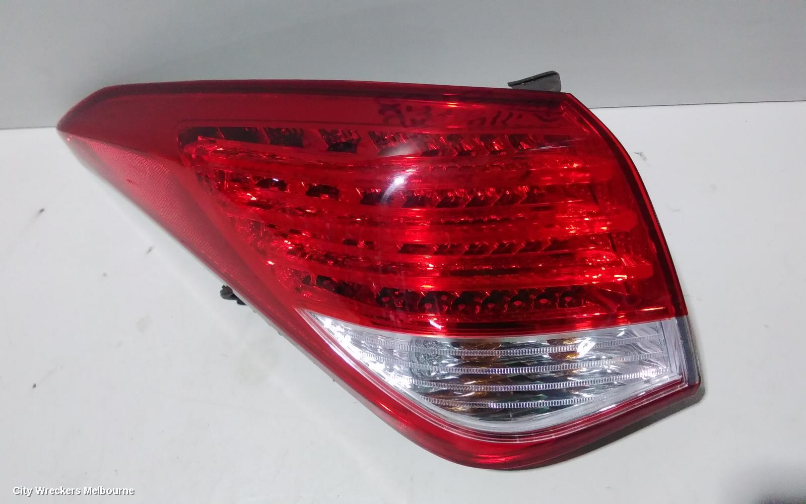 HYUNDAI I40 LEFT TAILLIGHT, VF, SEDAN, 04/2012 - 05/2015 - Image 2
