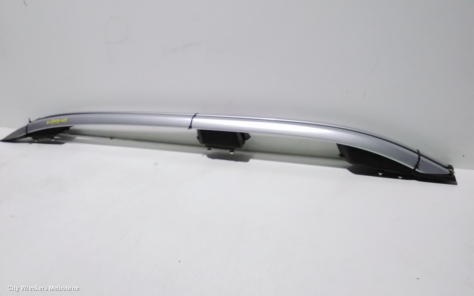 SUBARU XV ROOF RAIL - Image 2