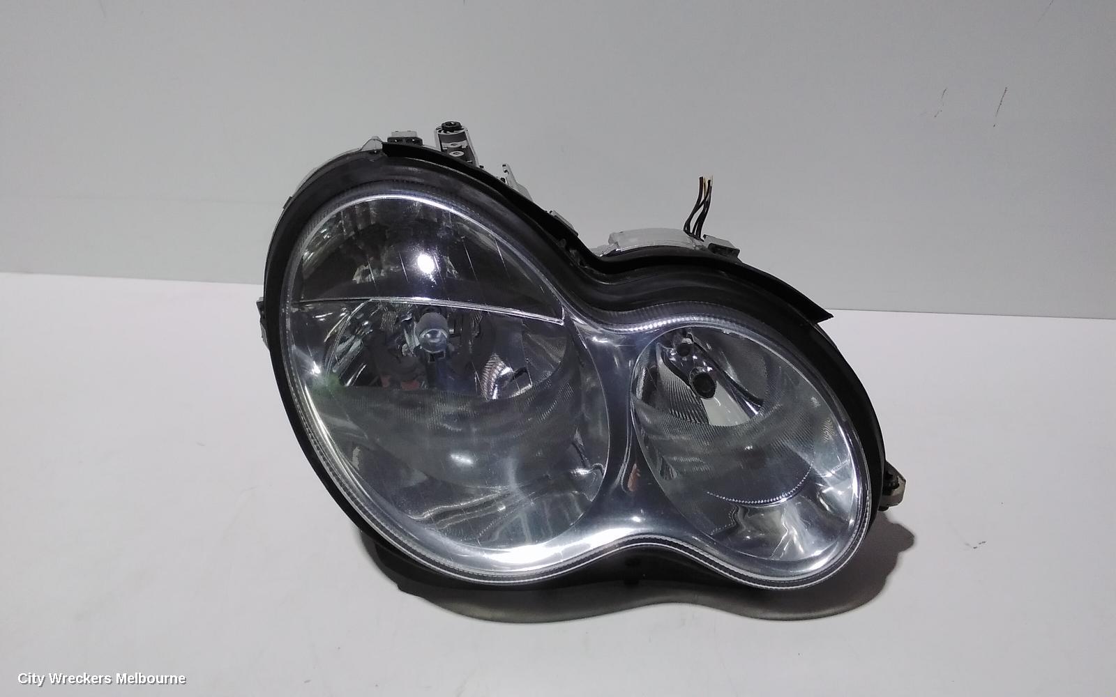 MERCEDES C CLASS RIGHT HEADLAMP, W203/S203, SEDAN/WAGON, HALOGEN TYPE, 04/2004 - 06/2007 - Image 1
