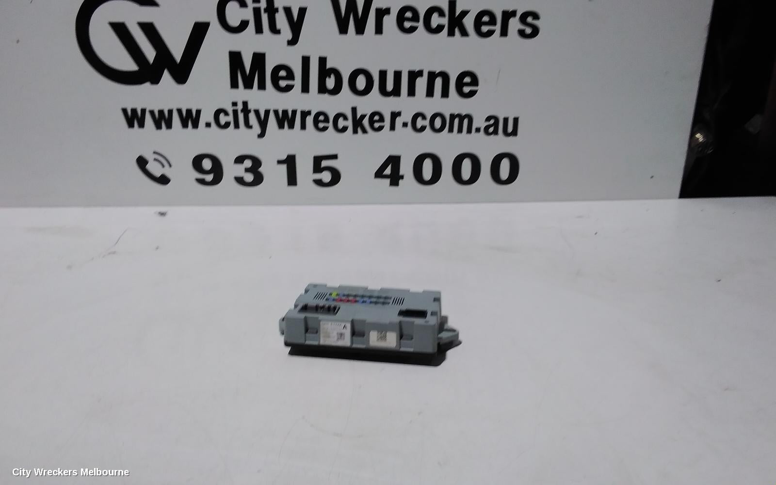 LAND ROVER RANGEROVER EVOQUE FUSE BOX, IN BOOT, L538, 11/2011 - 01/2019 - Image 1