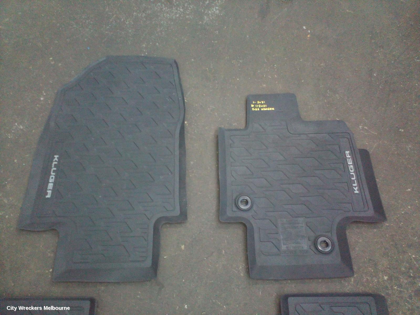 TOYOTA KLUGER FLOOR MATS, XU70 SERIES, 03/2021 ONWARDS - Image 2