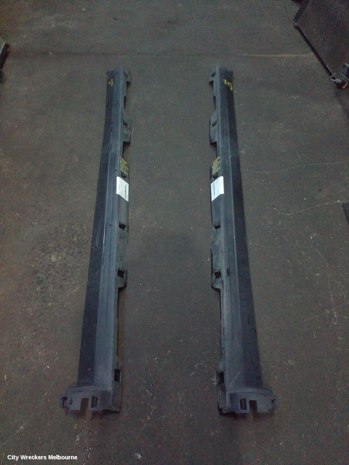 LAND ROVER DISCOVERY SPORT SIDE STEP/SKIRT, L550, 01/2015 ONWARDS - Image 2
