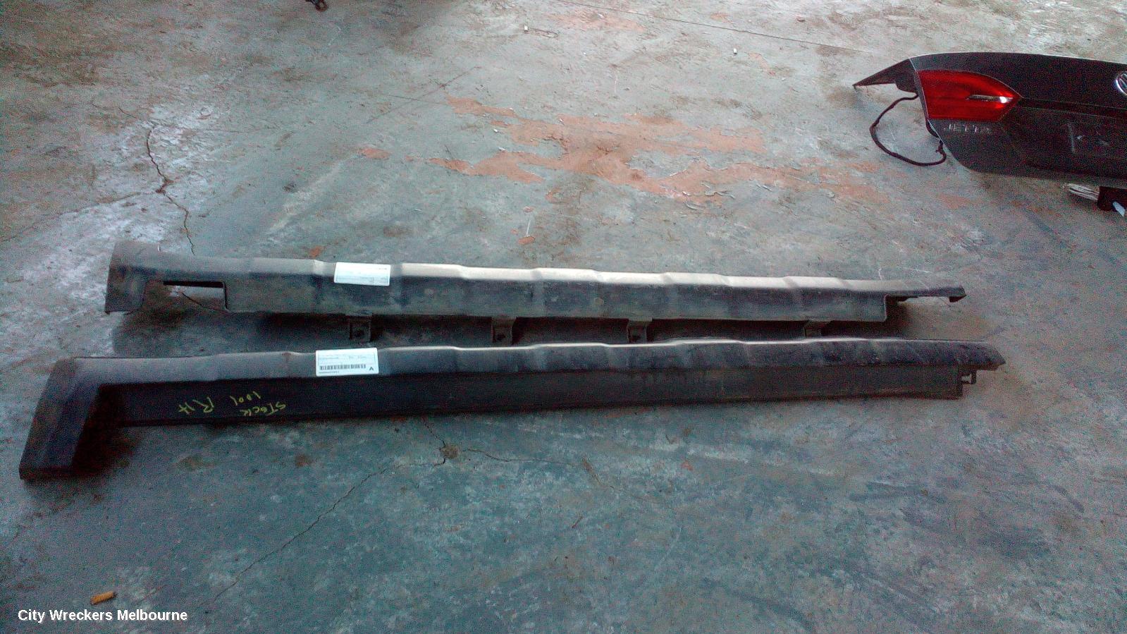 HONDA CRV SIDE STEP/SKIRT, RE, RH SIDE ONLY, 03/2007 - 10/2012 - Image 1