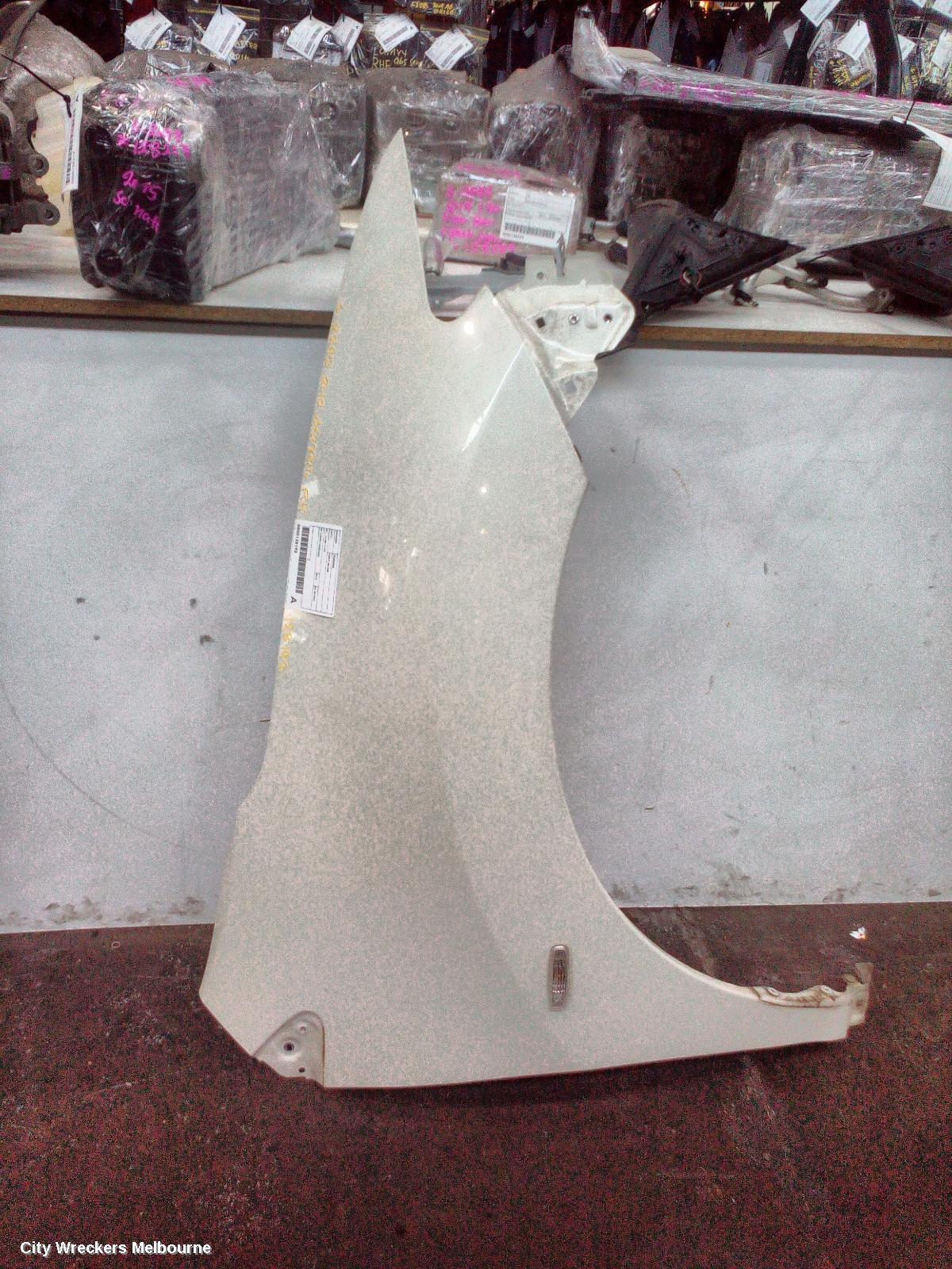 NISSAN MURANO RIGHT GUARD, Z51, 12/2008 - 12/2014 - Image 1