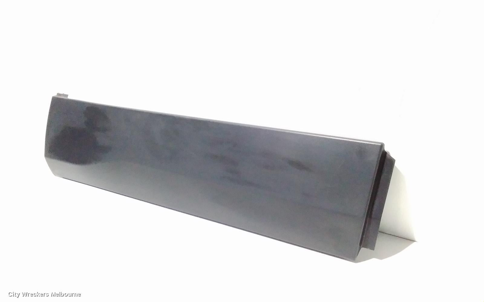 LAND ROVER DISCOVERY SPORT DOOR MOULD, RHR LOWER MOULD: 88117, L550, 01/2015 ONWARDS - Image 2