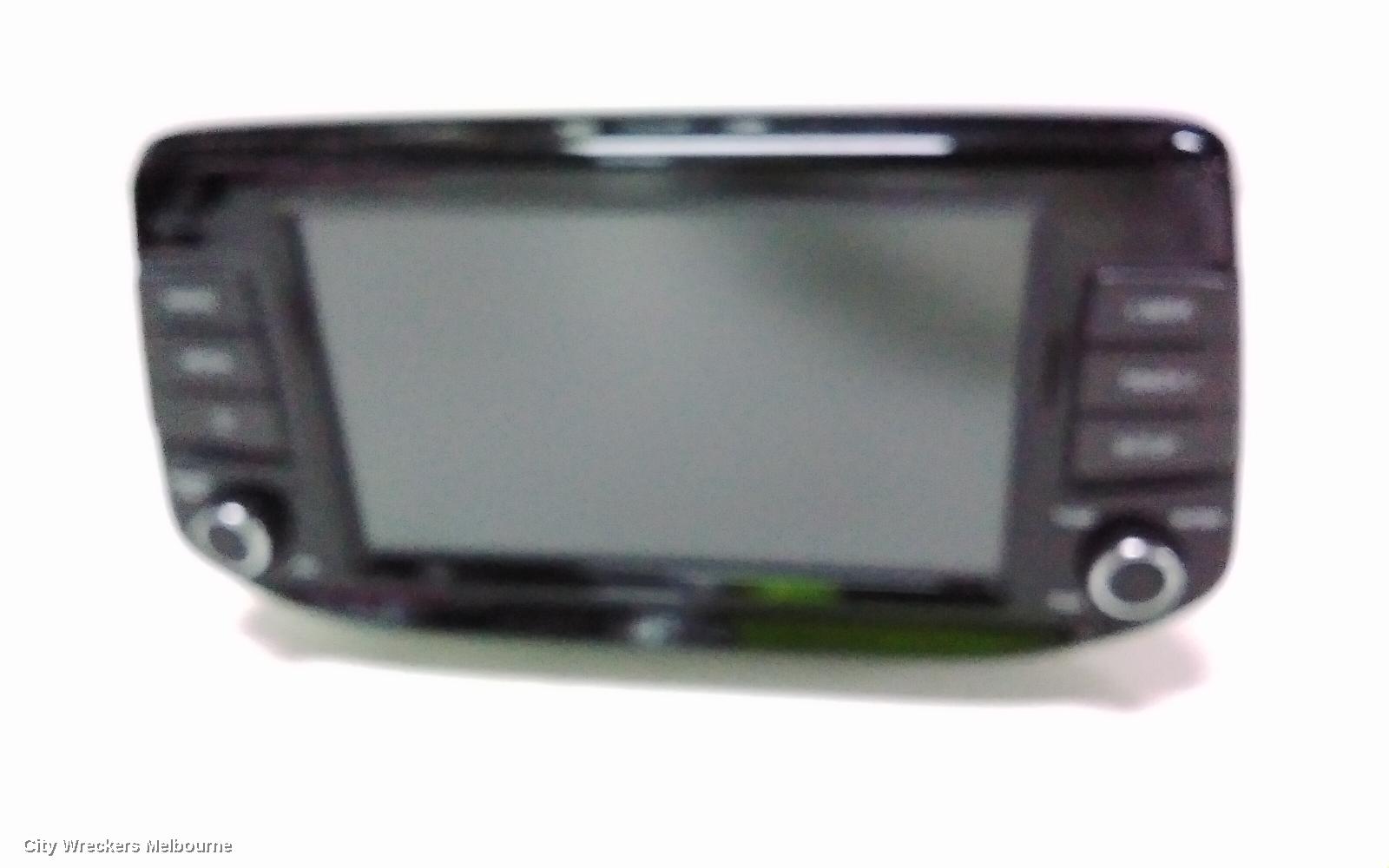 HYUNDAI I30 RADIO/CD/DVD/SAT/TV, HEAD UNIT & DISPLAY, 8 IN, NON SAT NAV/STANDARD AUDIO TYPE, (S. KOREA VIN KMHH), PD, HATCH, 08/2020 ONWARDS - Image 2