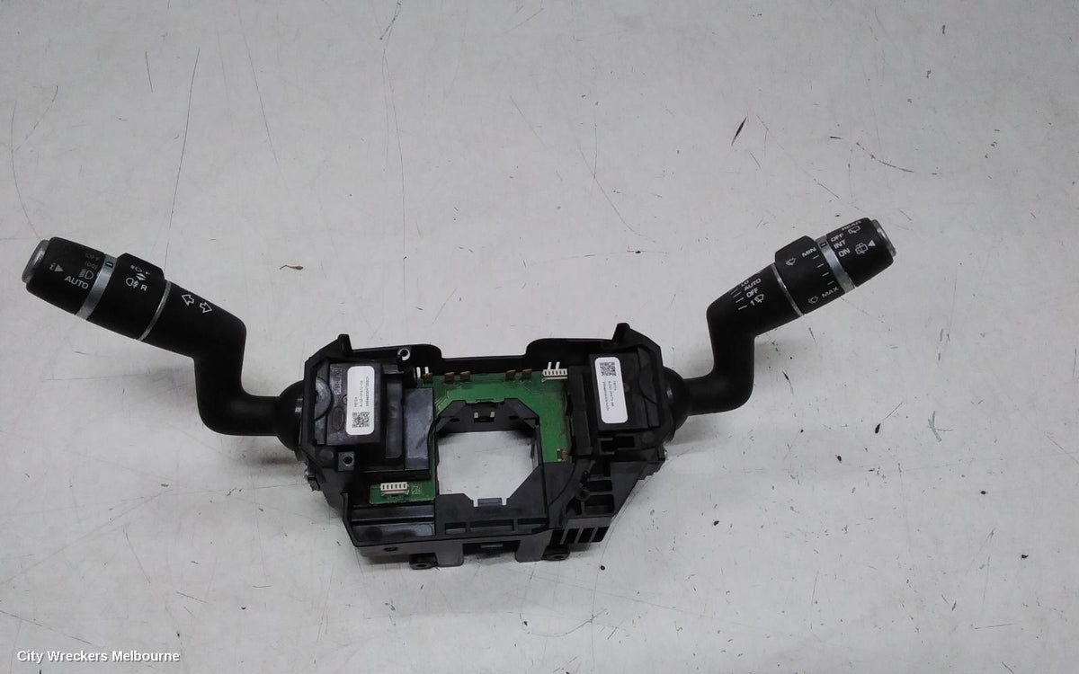 LAND ROVER DISCOVERY SPORT COMBINATION SWITCH, COMBINATION SWITCH ASSY,  W/ FRONT/REAR FOGLAMP TYPE, 01/2015 - 06/2019 - Image 1