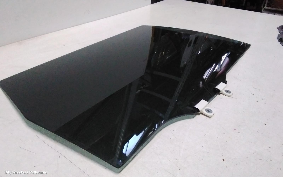 MITSUBISHI OUTLANDER RIGHT REAR DOOR WINDOW, ZM, PRIVACY TINT TYPE, 08/2021 ONWARDS - Image 3