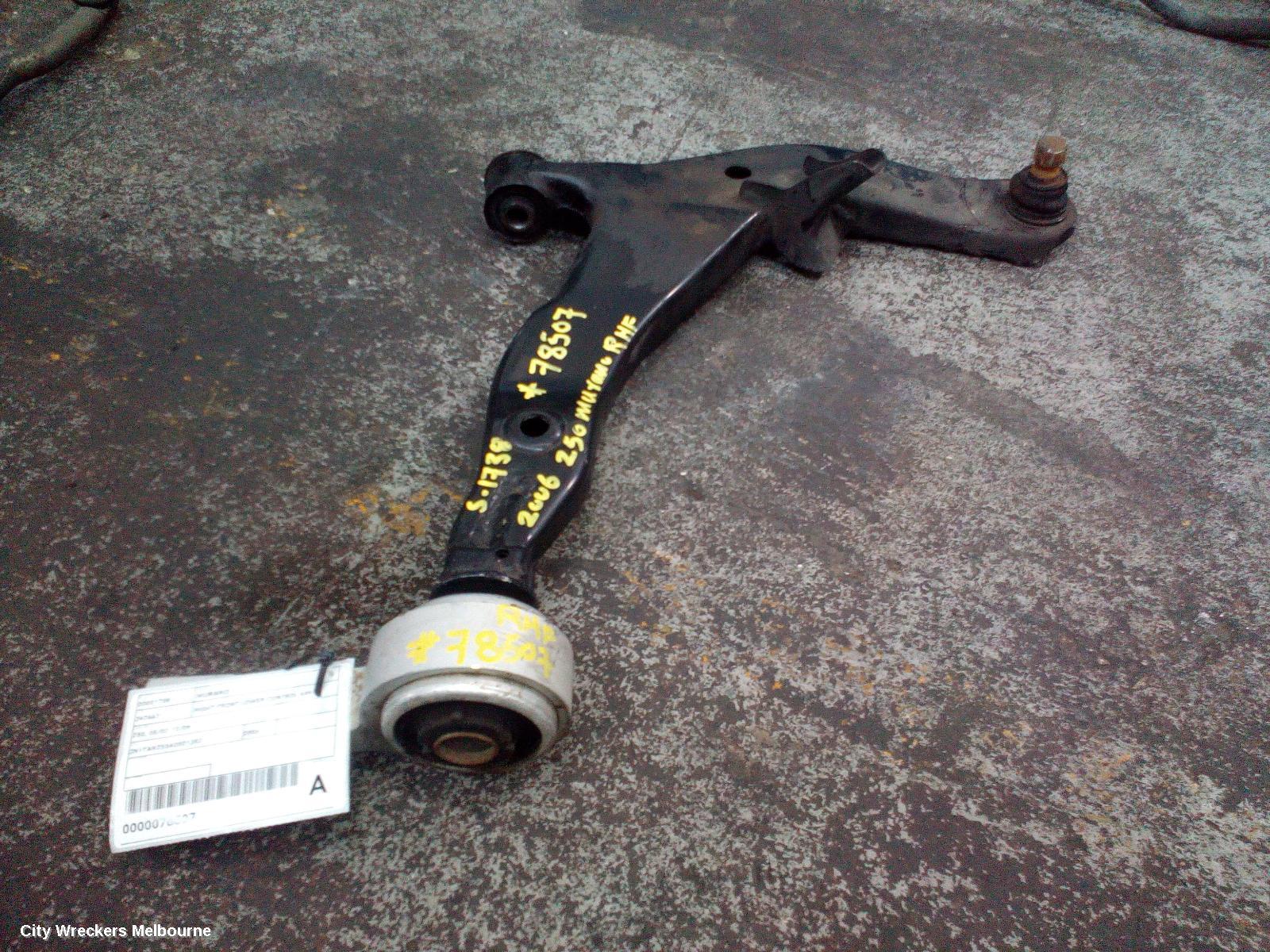 NISSAN MURANO RIGHT FRONT LOWER CONTROL ARM, Z50, 05/2002 - 12/2008 - Image 1