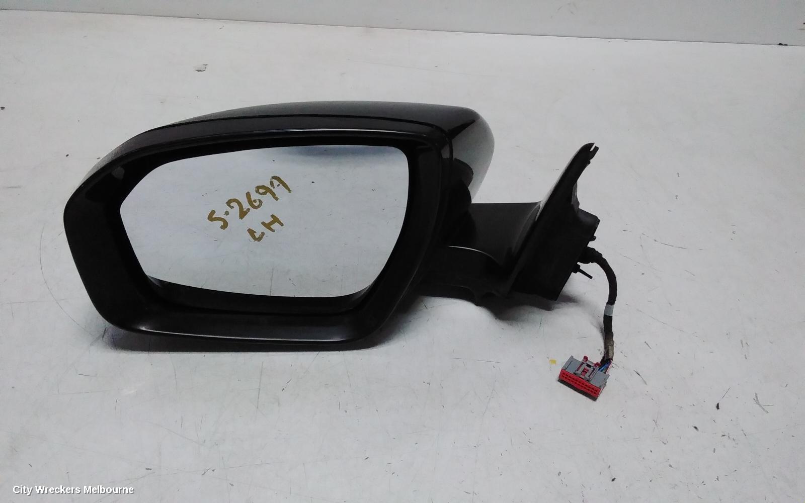 LAND ROVER RANGEROVER EVOQUE LEFT DOOR MIRROR, L538, NON MEMORY, W/ FLASHER TYPE, 01/2014 - 08/2015 - Image 1