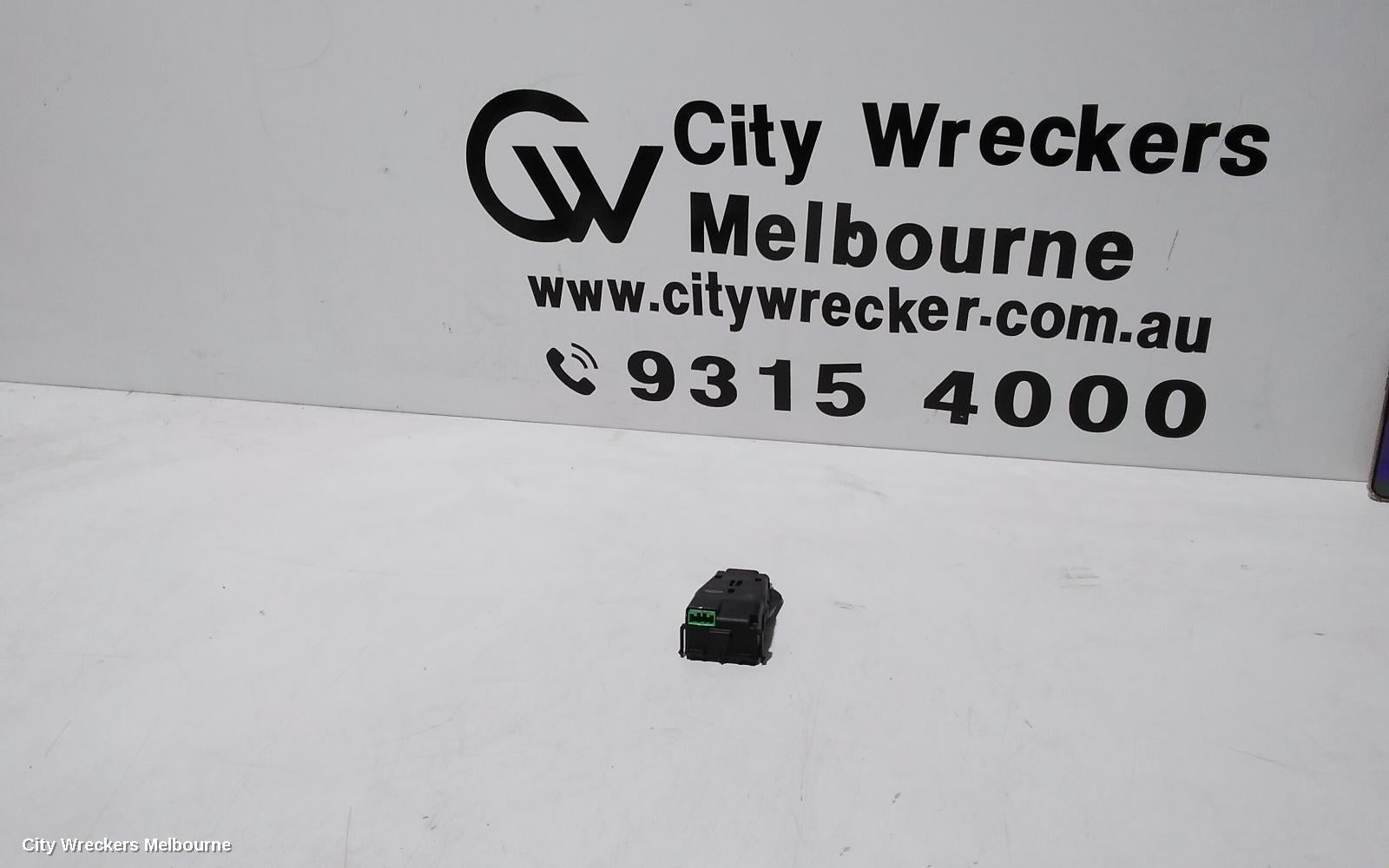 FORD FOCUS, LW 05/2011 - 08/2015, F1FT-14F449-AF      ADAPTIVE CRUISE CONTROL RADAR MODULE: 106980 - Image 1