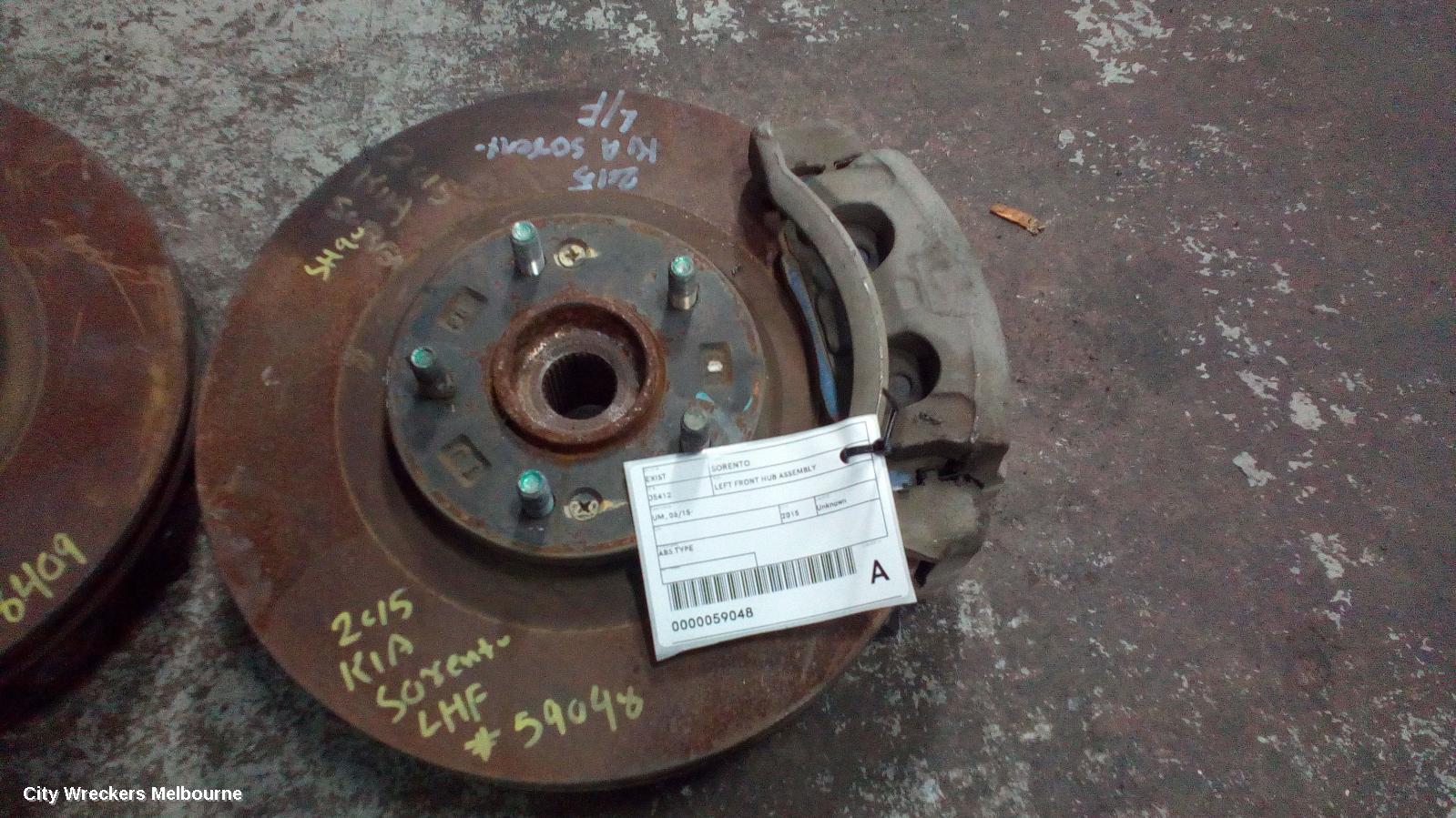 KIA SORENTO LEFT FRONT HUB ASSEMBLY, UM, 03/2015 - 02/2020 - Image 3