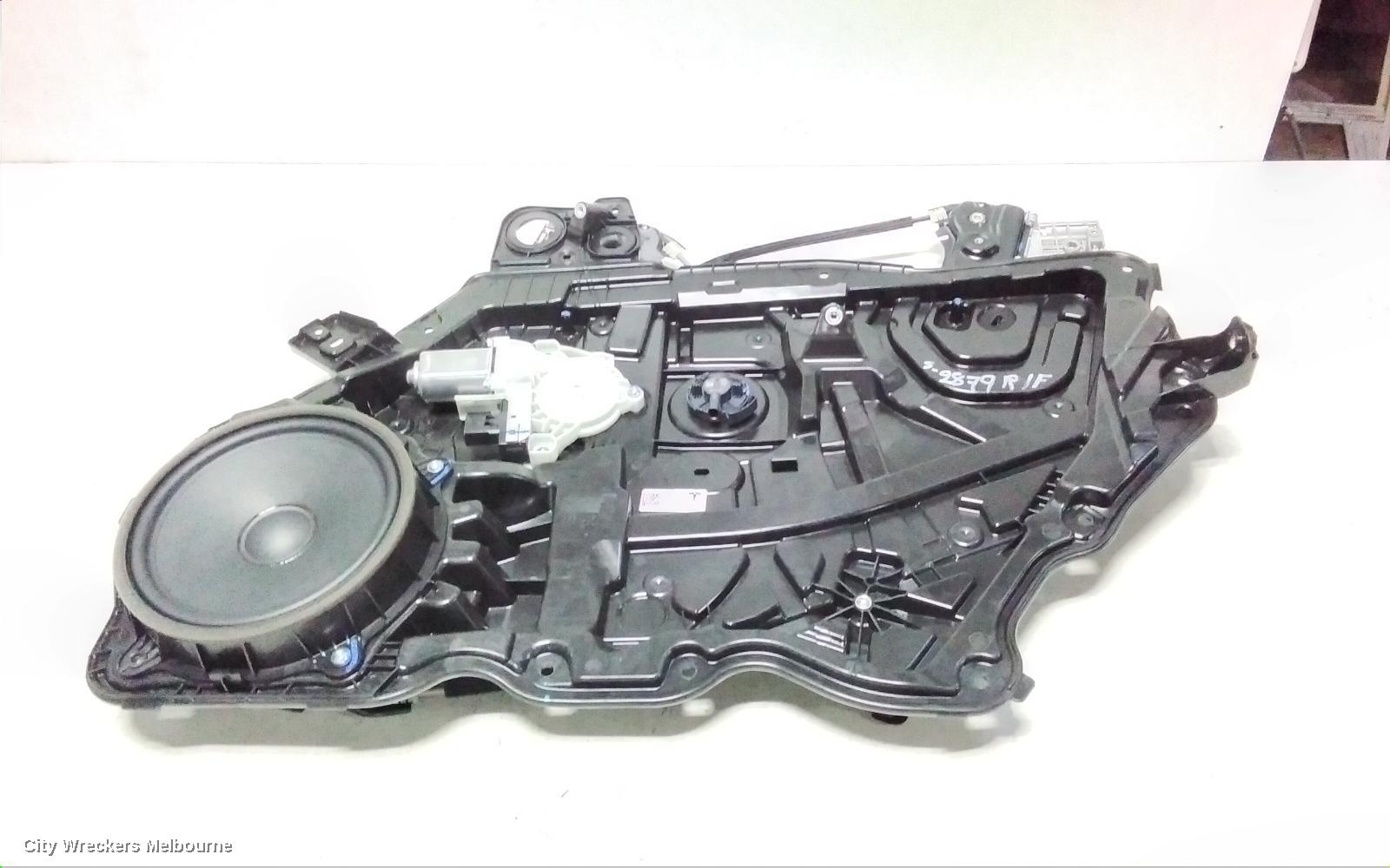 TESLA MODEL Y RIGHT FRONT WINDOW REG/MOTOR, 1ST GEN, 03/2022 ONWARDS - Image 1