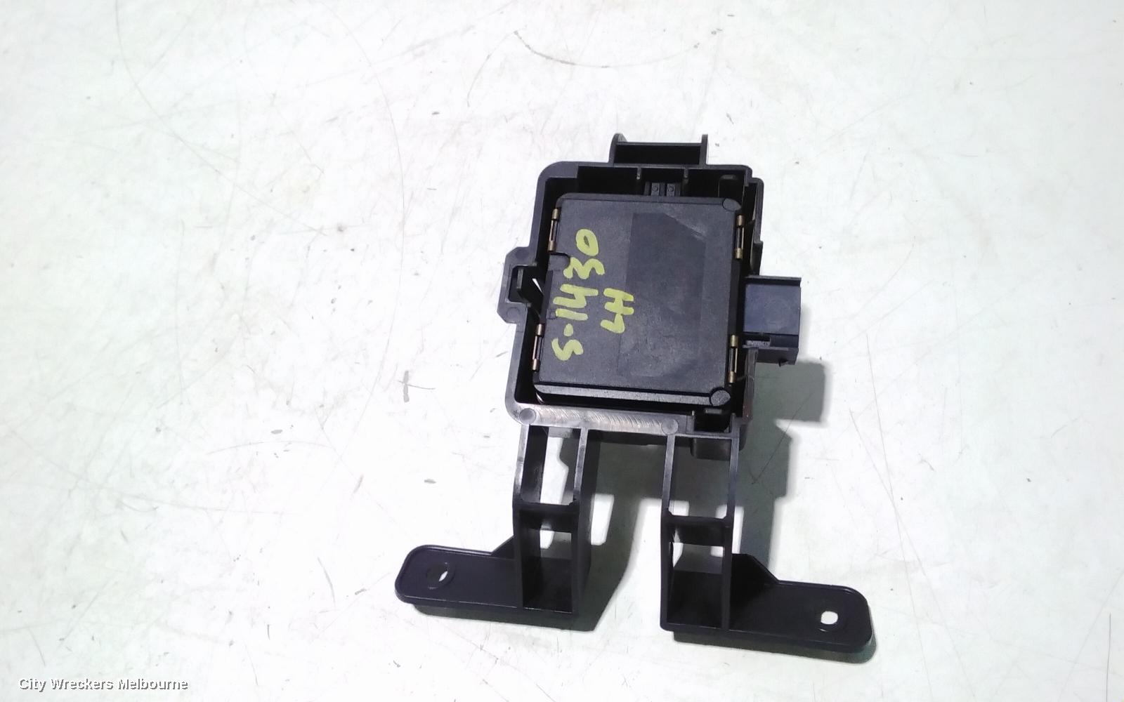 VOLKSWAGEN TIGUAN ECU, PARK STEERING ASSIST CONTROL MODULE, 5NA, 06/2016 ONWARDS - Image 2