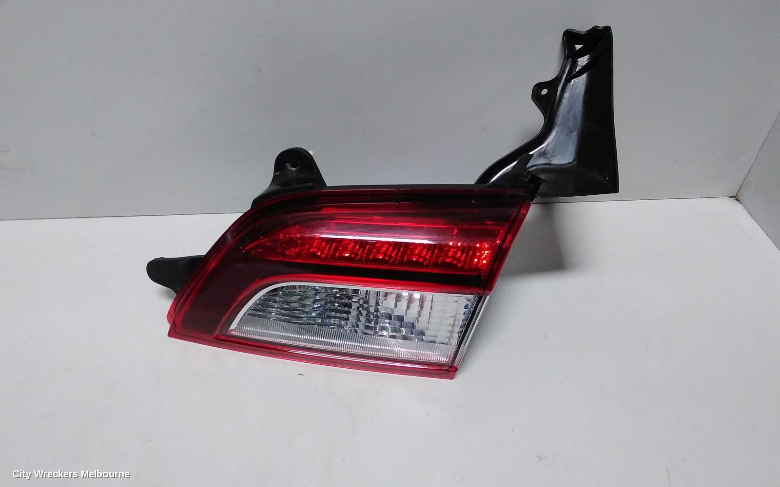 SUBARU OUTBACK REAR GARNISH, TAILGATE LAMP (RH SIDE), 6TH GEN, 08/2014 ONWARDS - Image 2