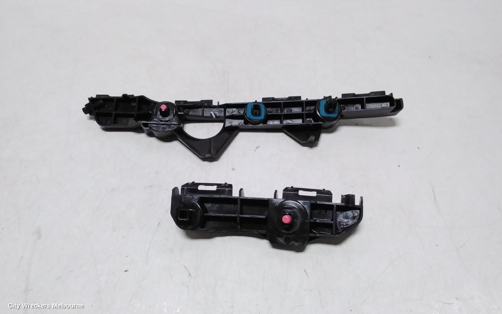 TOYOTA RAV4, XA40, 12/2012 - 12/2018, RHR BAR BRAKET: 109131 - Image 2