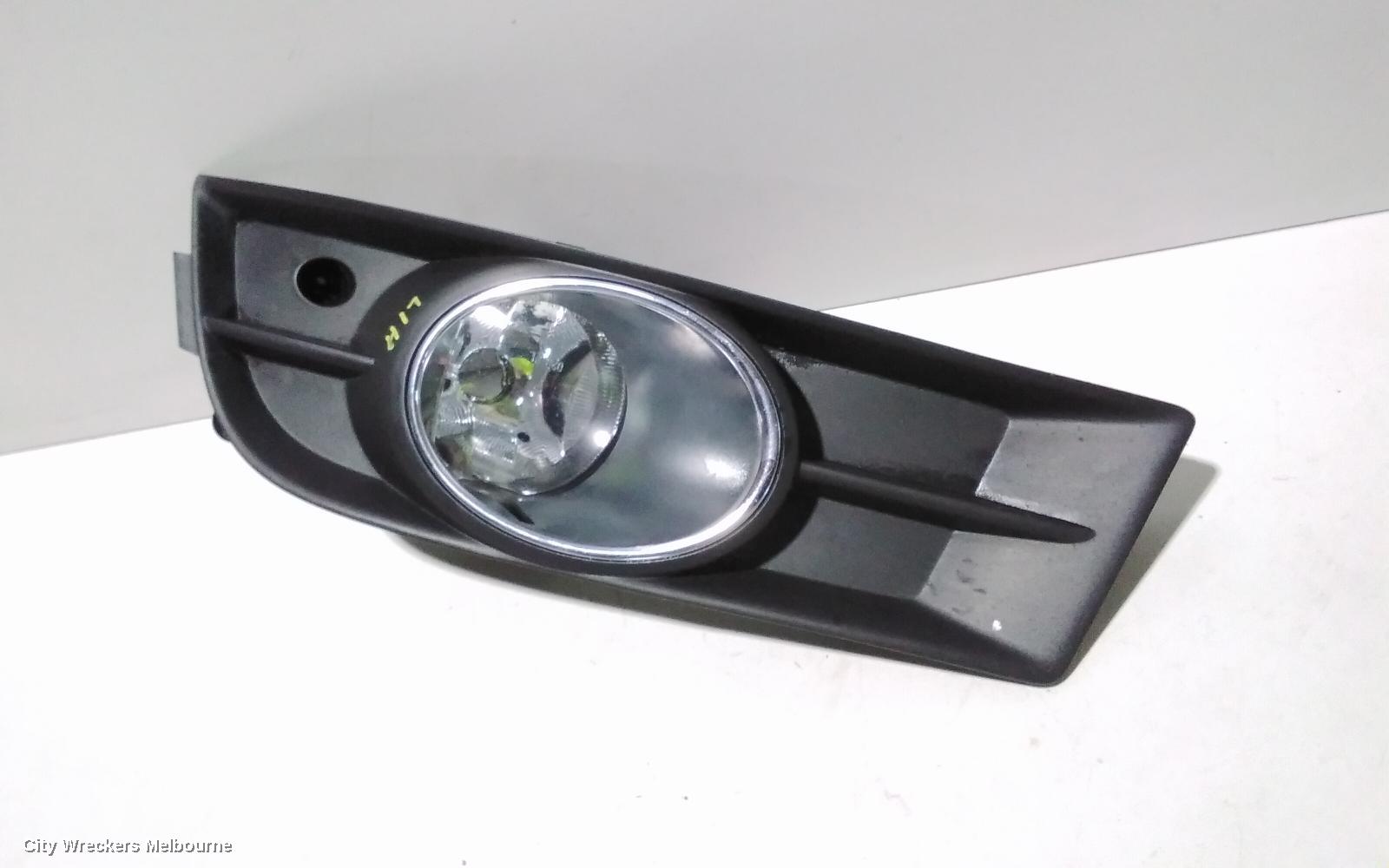 HOLDEN CRUZE LEFT INDICATOR/FOG/SIDE, BUMPER FOGLAMP, JG-JH, 03/2009 - 12/2014 - Image 2