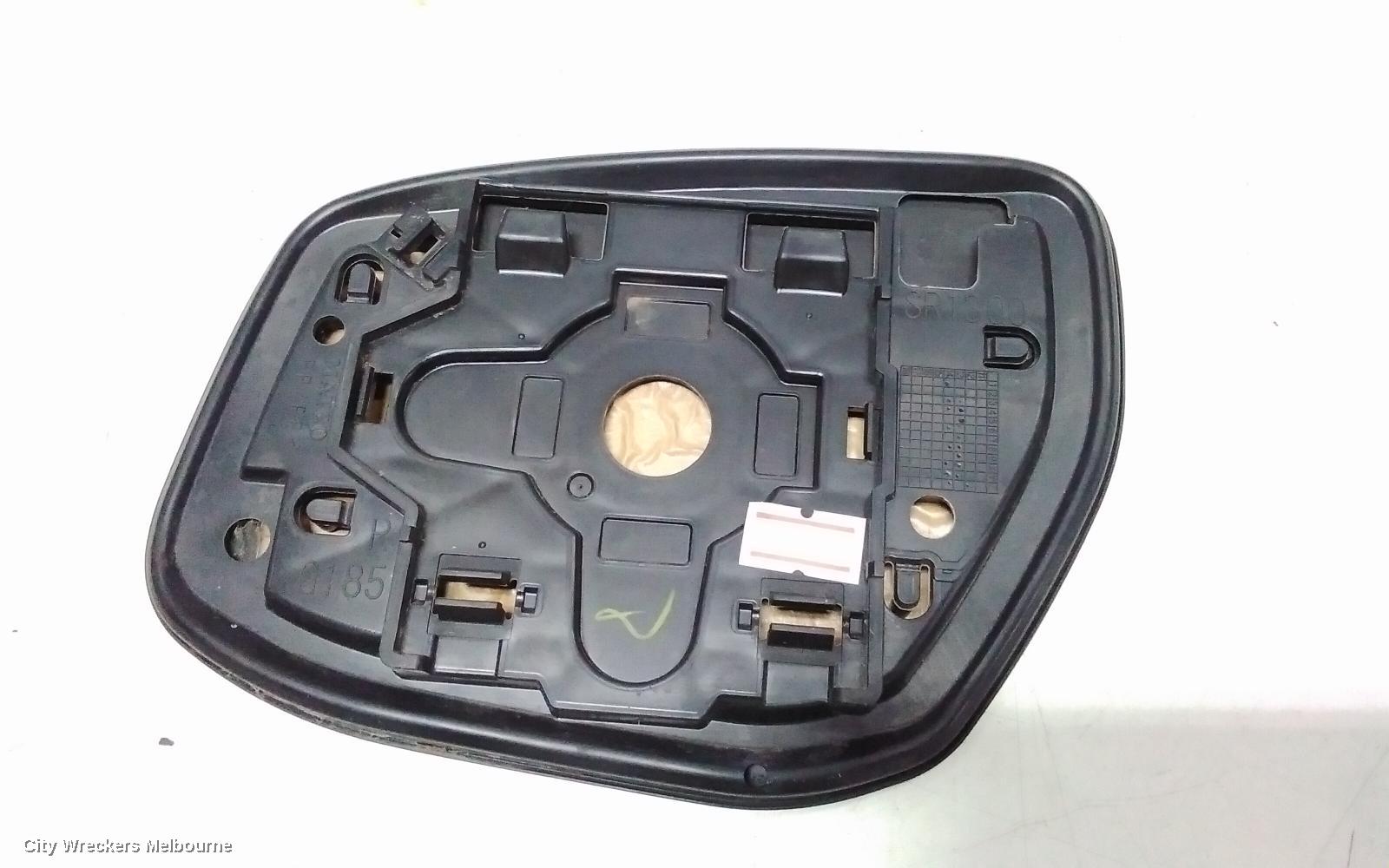 NISSAN PULSAR RIGHT DOOR MIRROR, B17, SEDAN, MANUAL FOLD TYPE, 12/2012 - 12/2017 - Image 3
