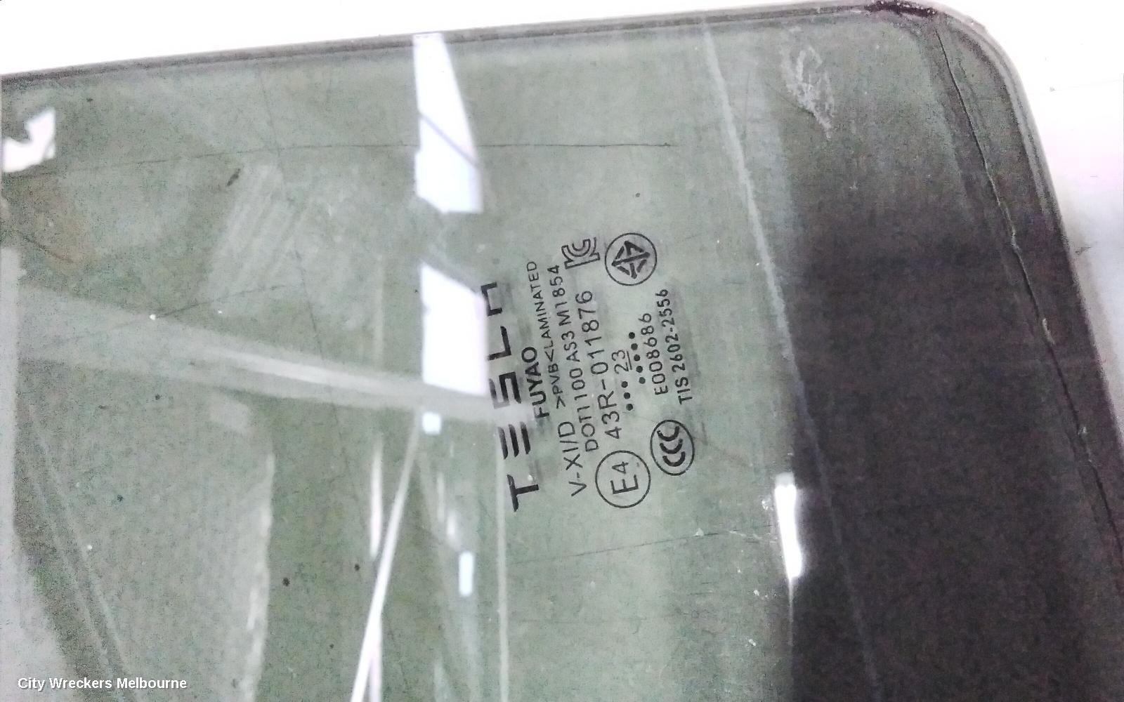 TESLA MODEL Y LEFT REAR DOOR WINDOW, 1ST GEN, 03/2022 - 02/2025 - Image 1