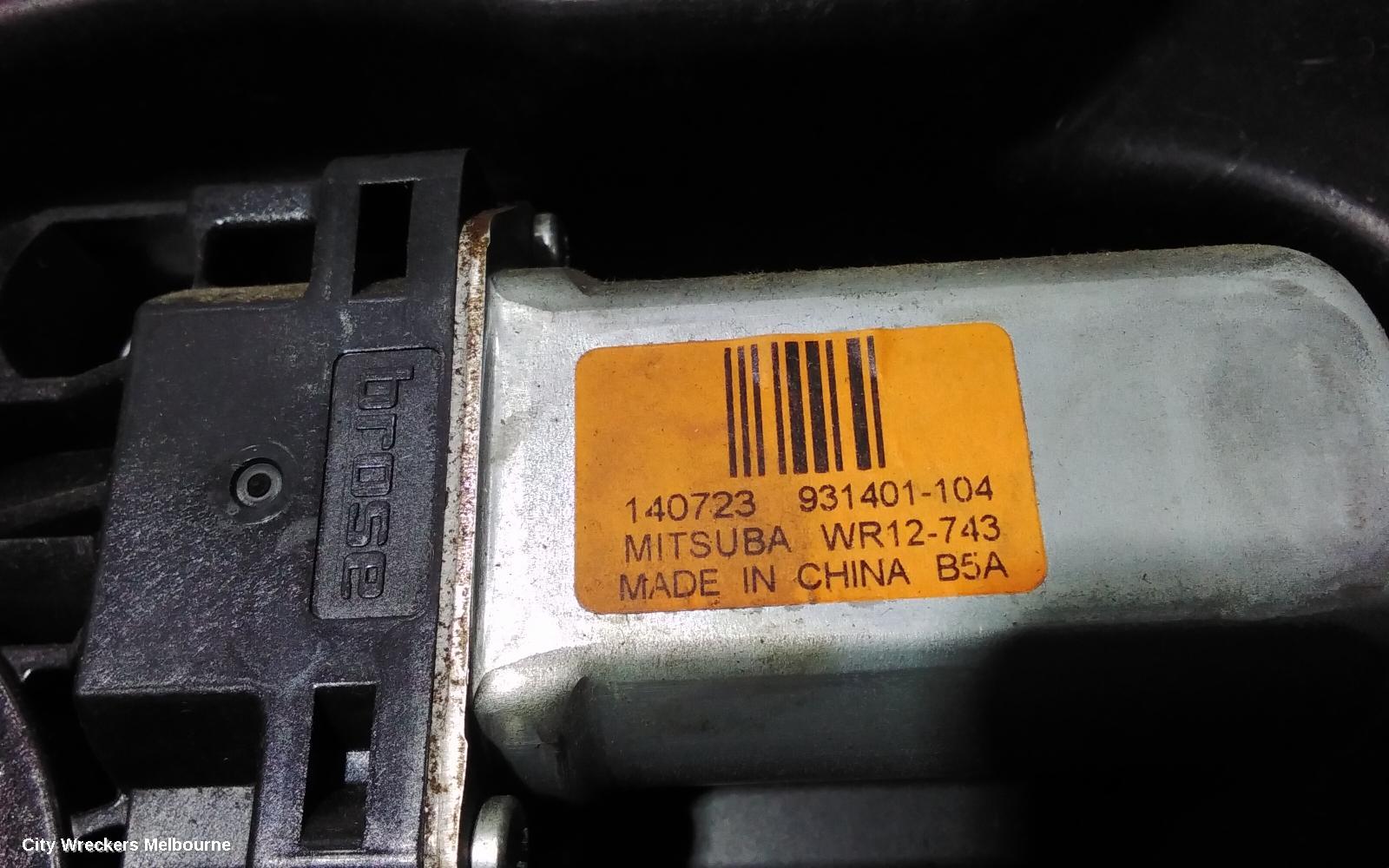 JEEP CHEROKEE RIGHT FRONT WINDOW REG/MOTOR, KL, 02/2014 ONWARDS - Image 3