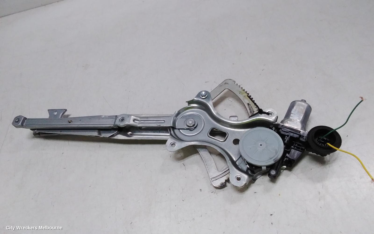 TOYOTA HIACE LEFT FRONT WINDOW REG/MOTOR, DOOR REG AND MOTOR ASSY, TRH/KDH, 01/2005 - 04/2019 - Image 3