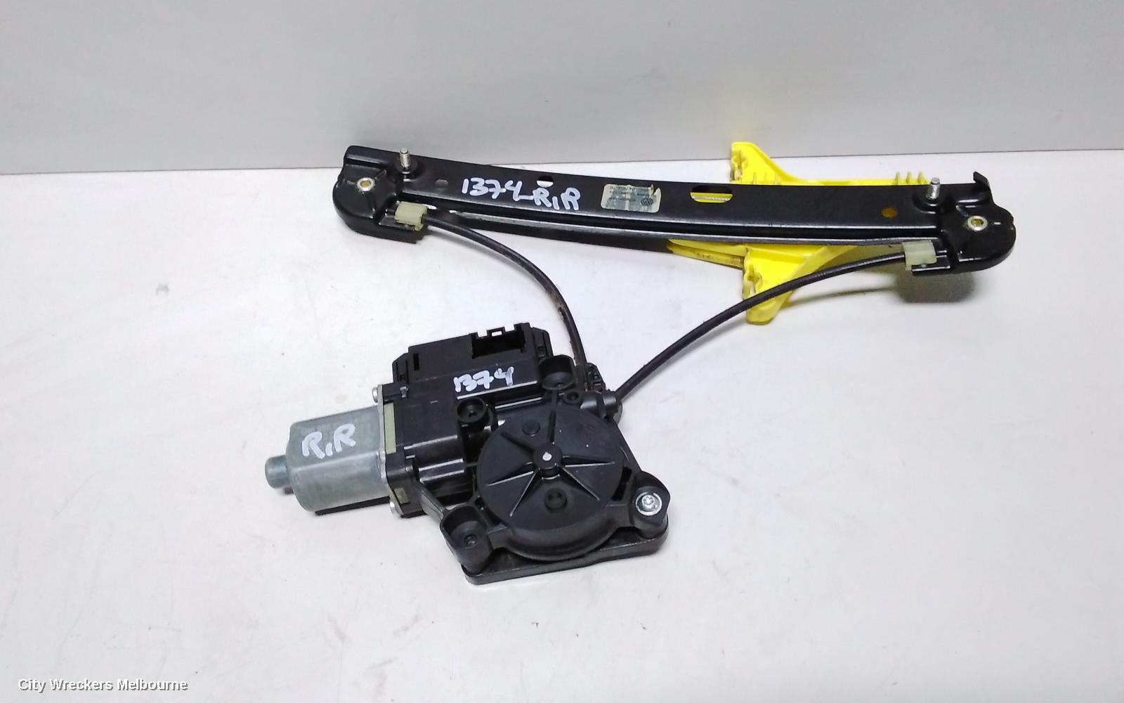 VOLKSWAGEN POLO RIGHT REAR WND REG/MOTOR, 6R, 05/2010 - 09/2017 - Image 2
