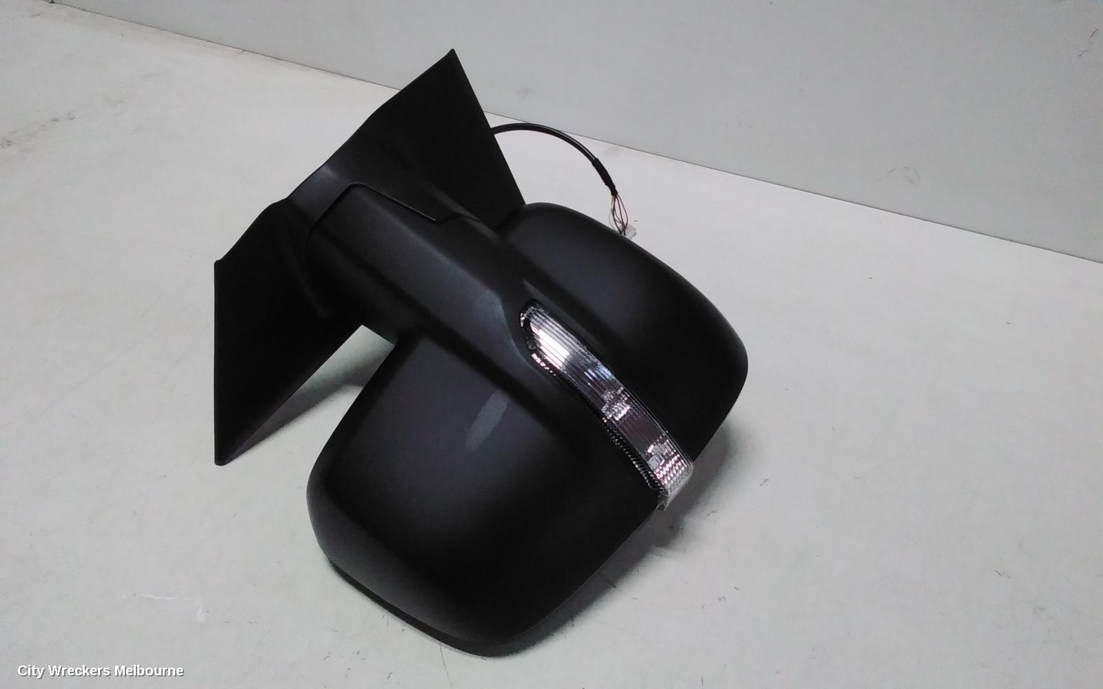 LDV DELIVER 9 RIGHT DOOR MIRROR, NON POWER FOLD, NON BLIND SPOT TYPE, BLACK, 07/2020 ONWARDS - Image 2