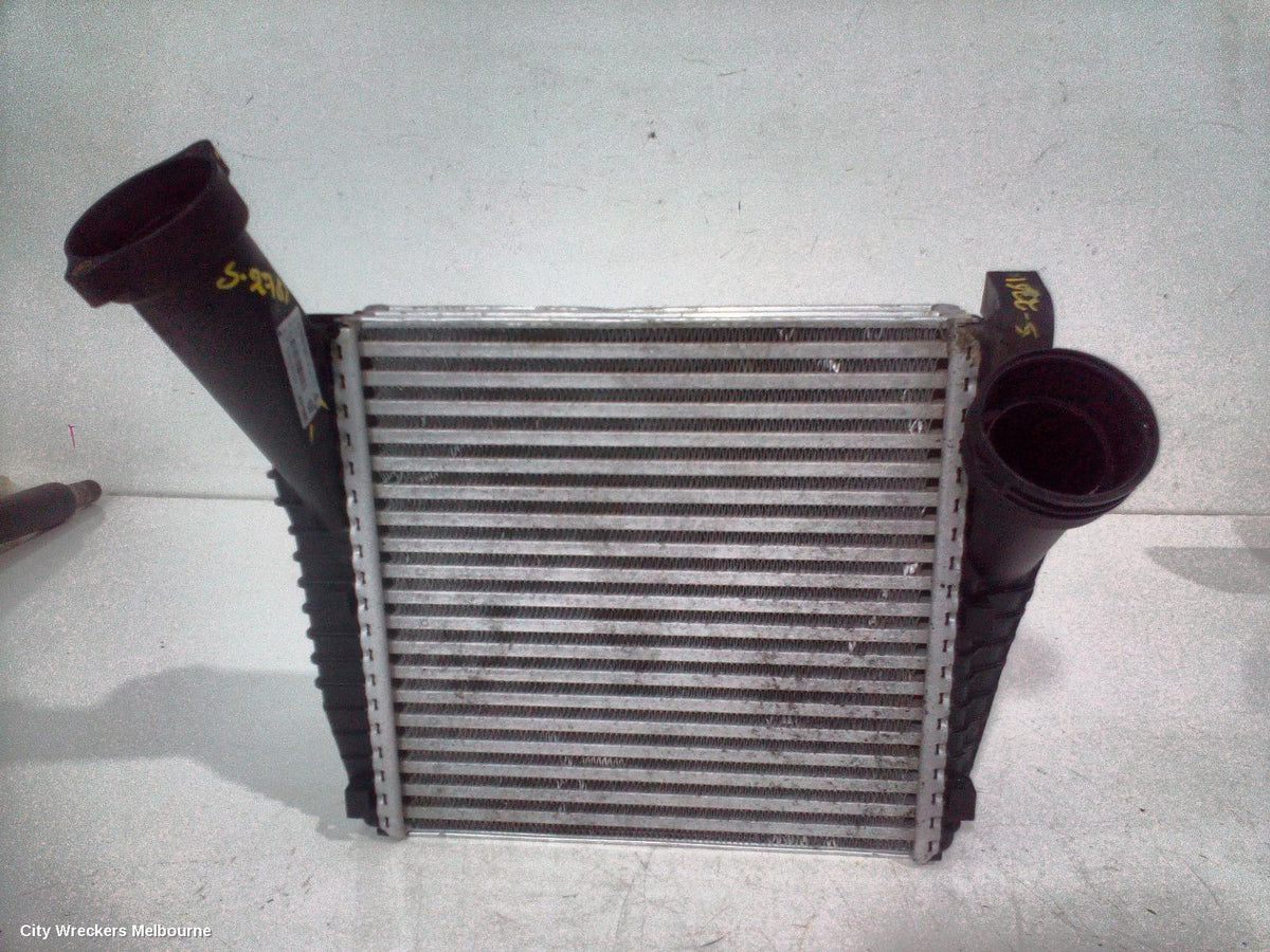 PORSCHE CAYENNE INTERCOOLER, DIESEL, 3.0, LH SIDE, 92A, 07/2010 - 04/2018 - Image 3