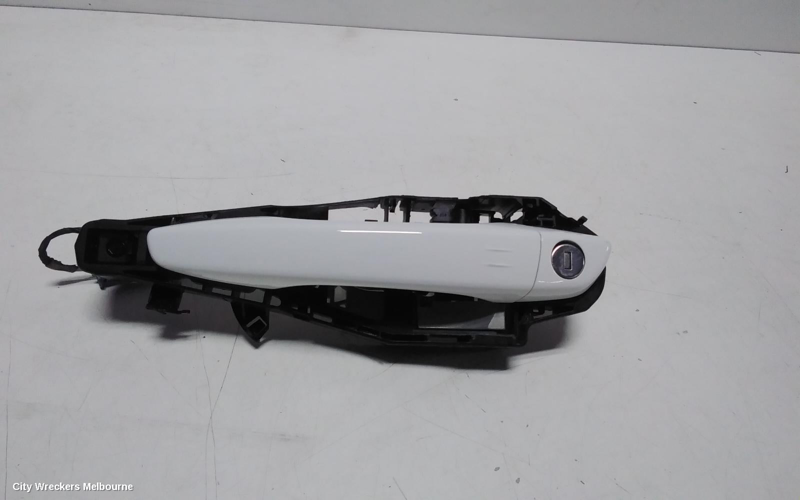 PEUGEOT 308 DOOR HANDLE, T9, 10/2014 - 05/2021 - Image 1