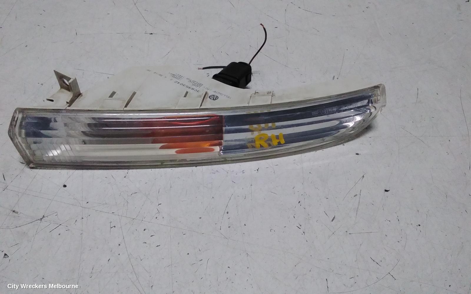 VOLKSWAGEN PASSAT RIGHT INDICATOR/FOG/SIDE, BUMPER FOGLAMP, 3C/MK6 B7, SEDAN/WAGON/ALLTRACK, W/ DAYTIME RUNNING LAMP, 09/2010 - 05/2015 - Image 1