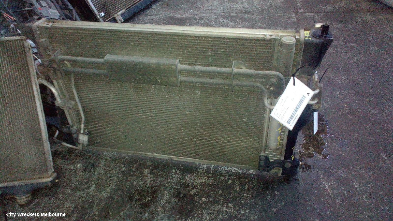 FORD FALCON RADIATOR, BF, AUTO, 4.0, NON TURBO, 10/2005 - 09/2010 - Image 3