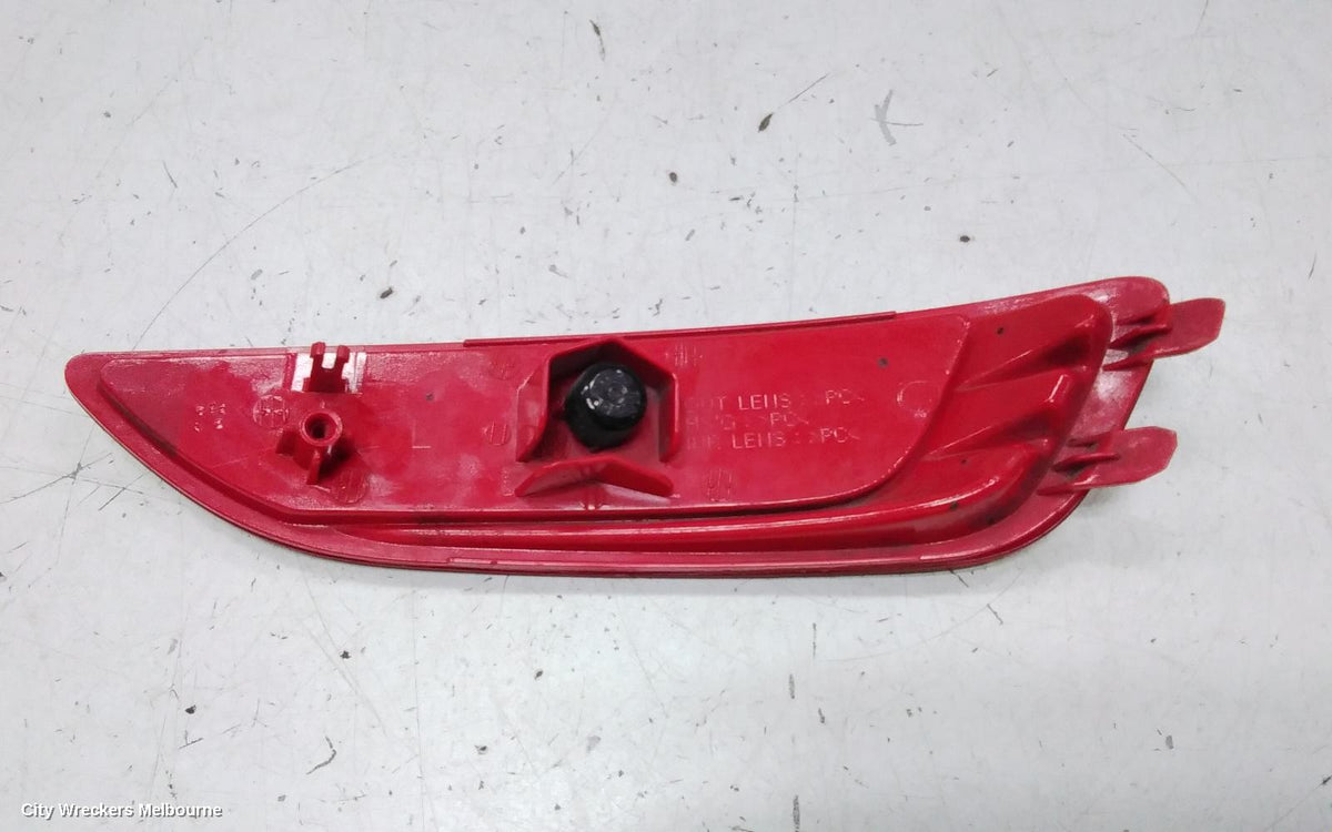 HYUNDAI ACCENT LEFT TAILLIGHT, RB, IN BUMPER REFLECTOR, HATCH, ACTIVE/ELITE/SPORT, 05/2011 - 12/2019 - Image 3