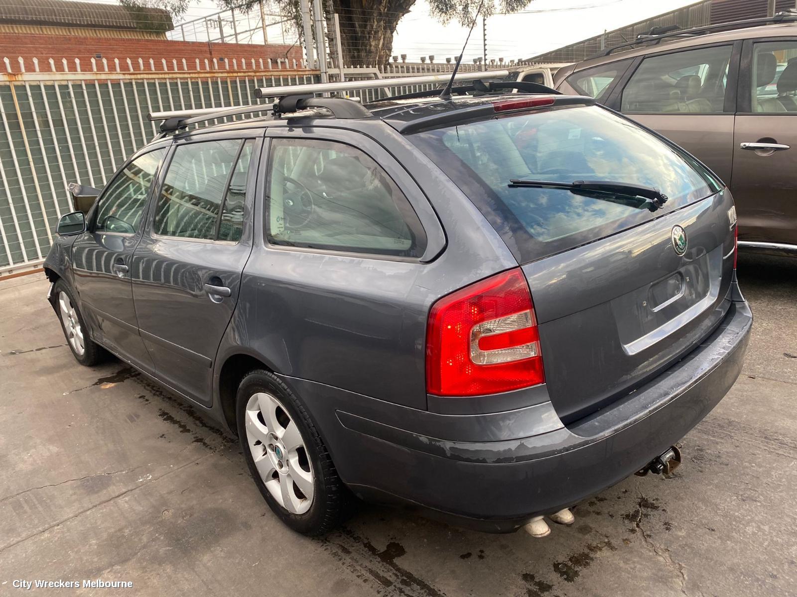 SKODA OCTAVIA REAR BUMPER, 1Z, WAGON, NON PARK SENSOR TYPE, 01/2004 - 05/2009 - Image 2