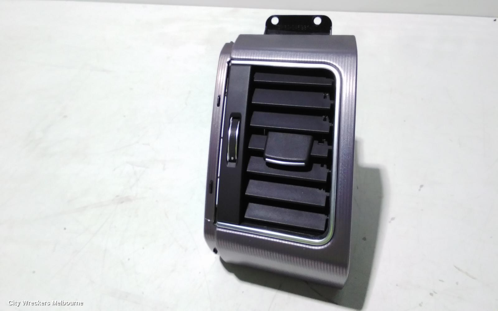 LAND ROVER RANGEROVER SPORT, L494, 12/2013 - 04/2022, LH AIRVENT: 103766 - Image 2